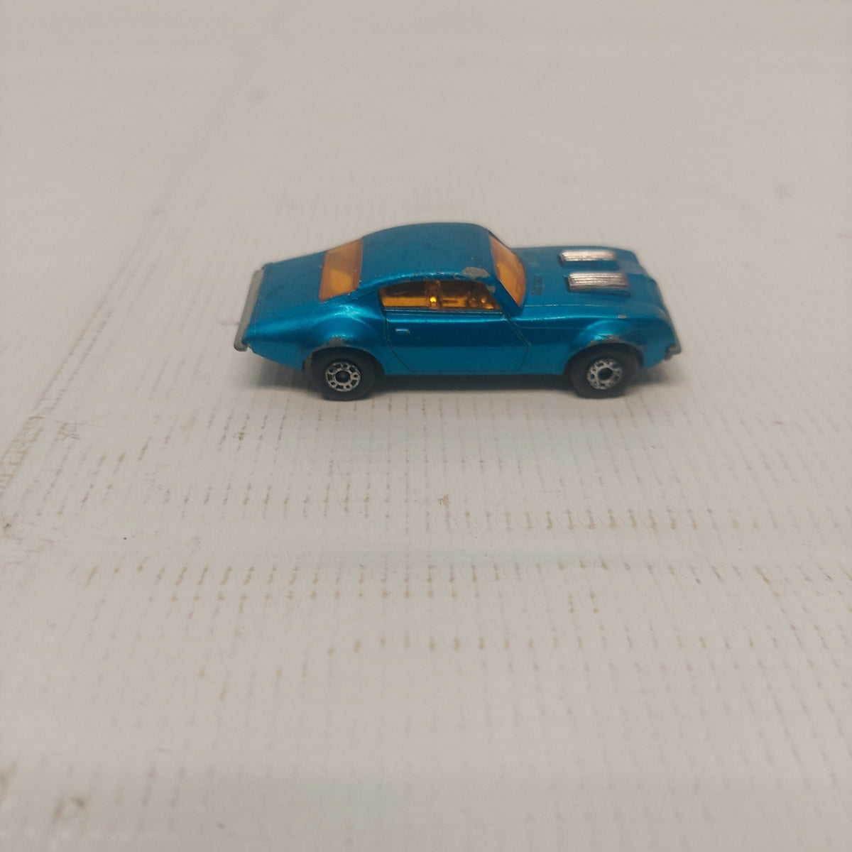 Matchbox Pontiac Firebird 1975 – Retro Madness