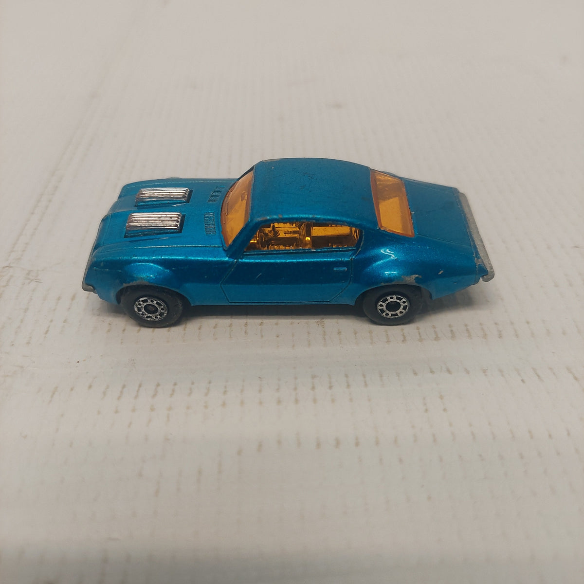 Matchbox Pontiac Firebird 1975 – Retro Madness