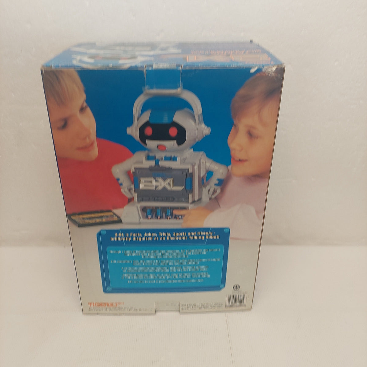 2-XL hotsell Talking Robot