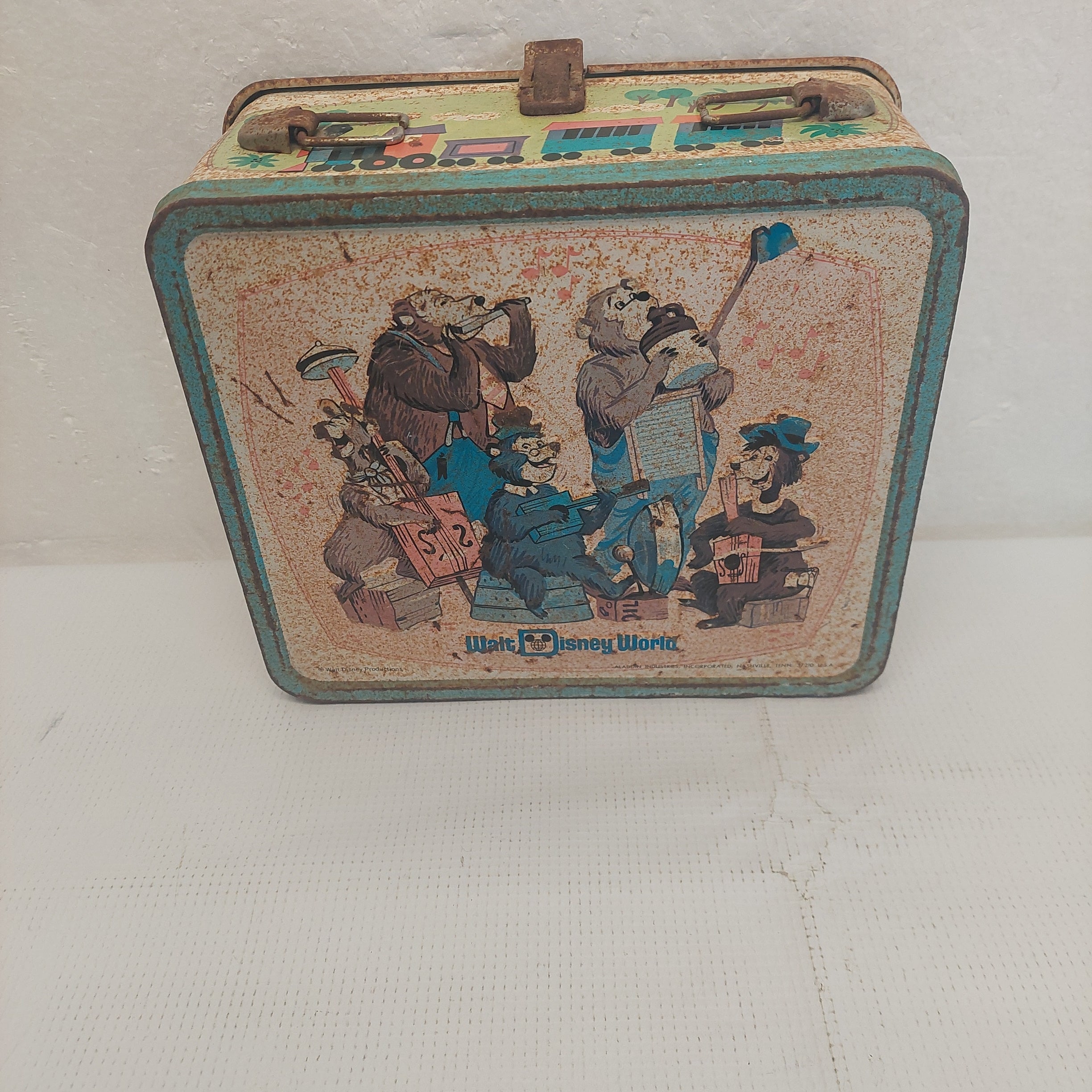 Vintage Walt Disney World Lunch Box