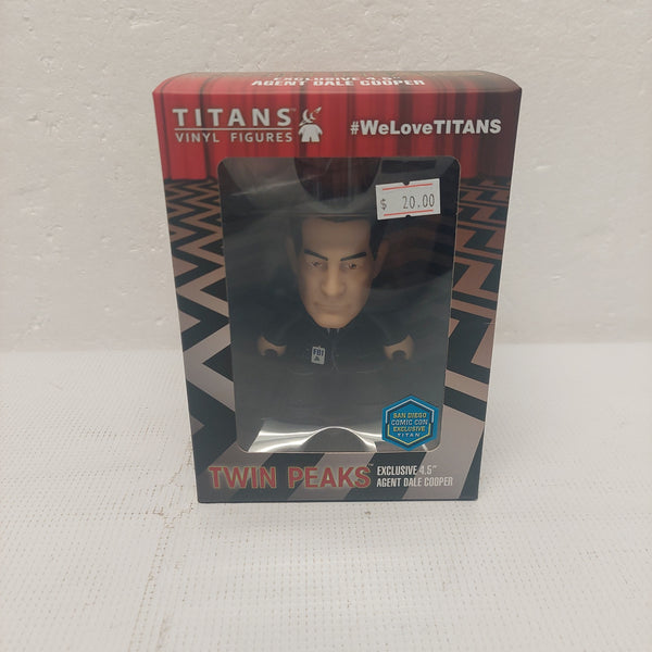 Titans Vinyl Figure Agent Dale Cooper Twin Peaks SDCC Exclusive