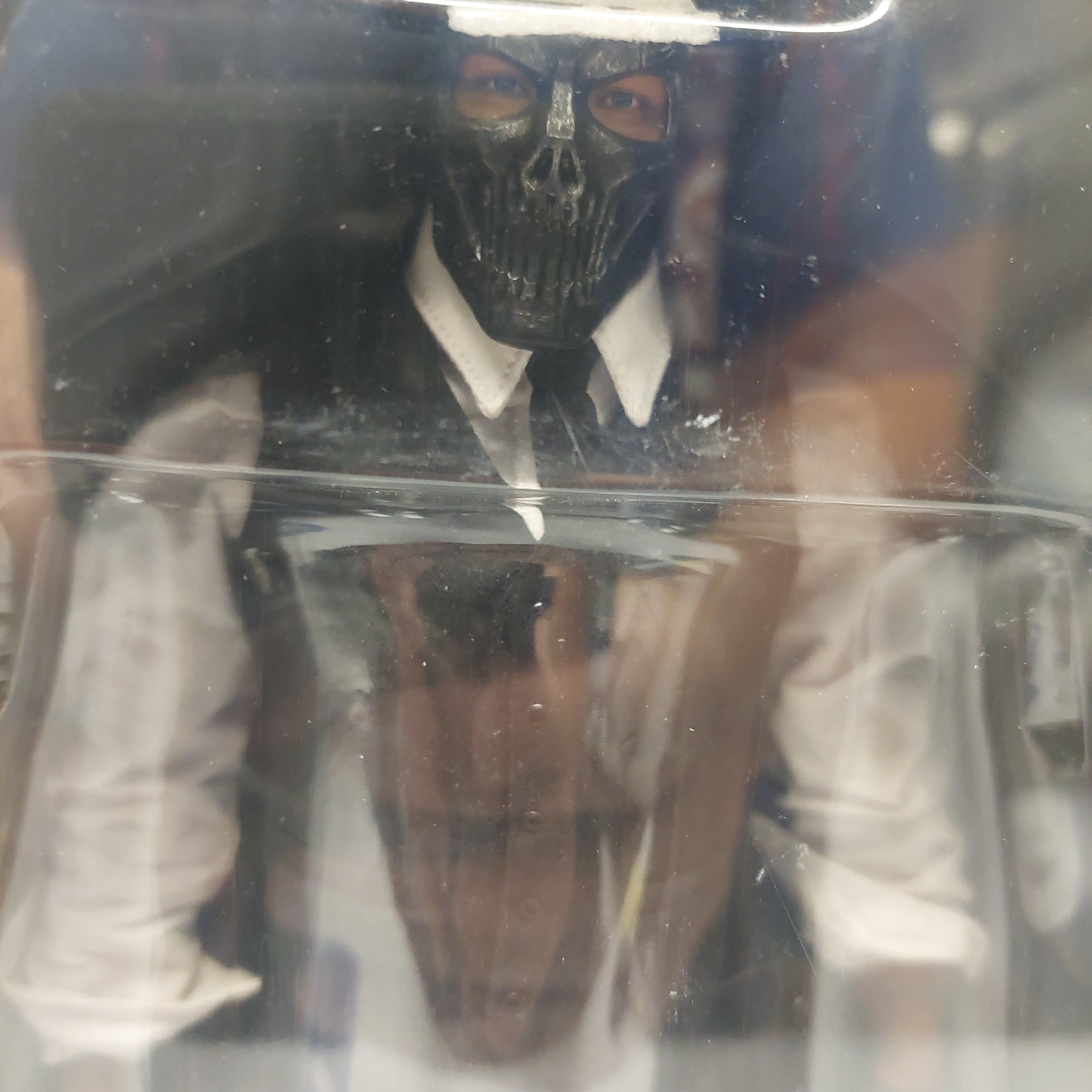 Black Skull 1/6 Scale Collectible Figure