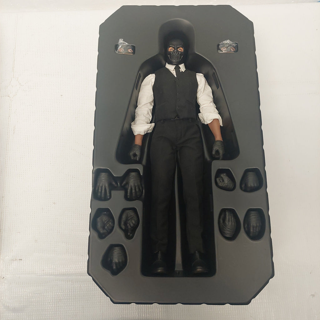 Black Skull 1/6 Scale Collectible Figure