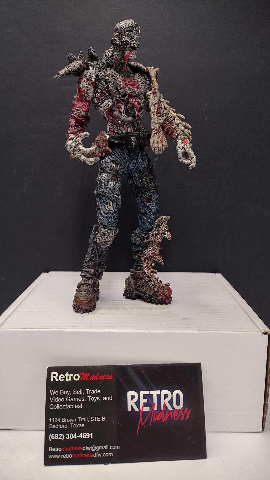 McFarlane Toys Spawn Series 13 Curse of the Spawn: Hatchet Action Figure (1/12 Scale - Loose, Great Condition w/ Shovel)