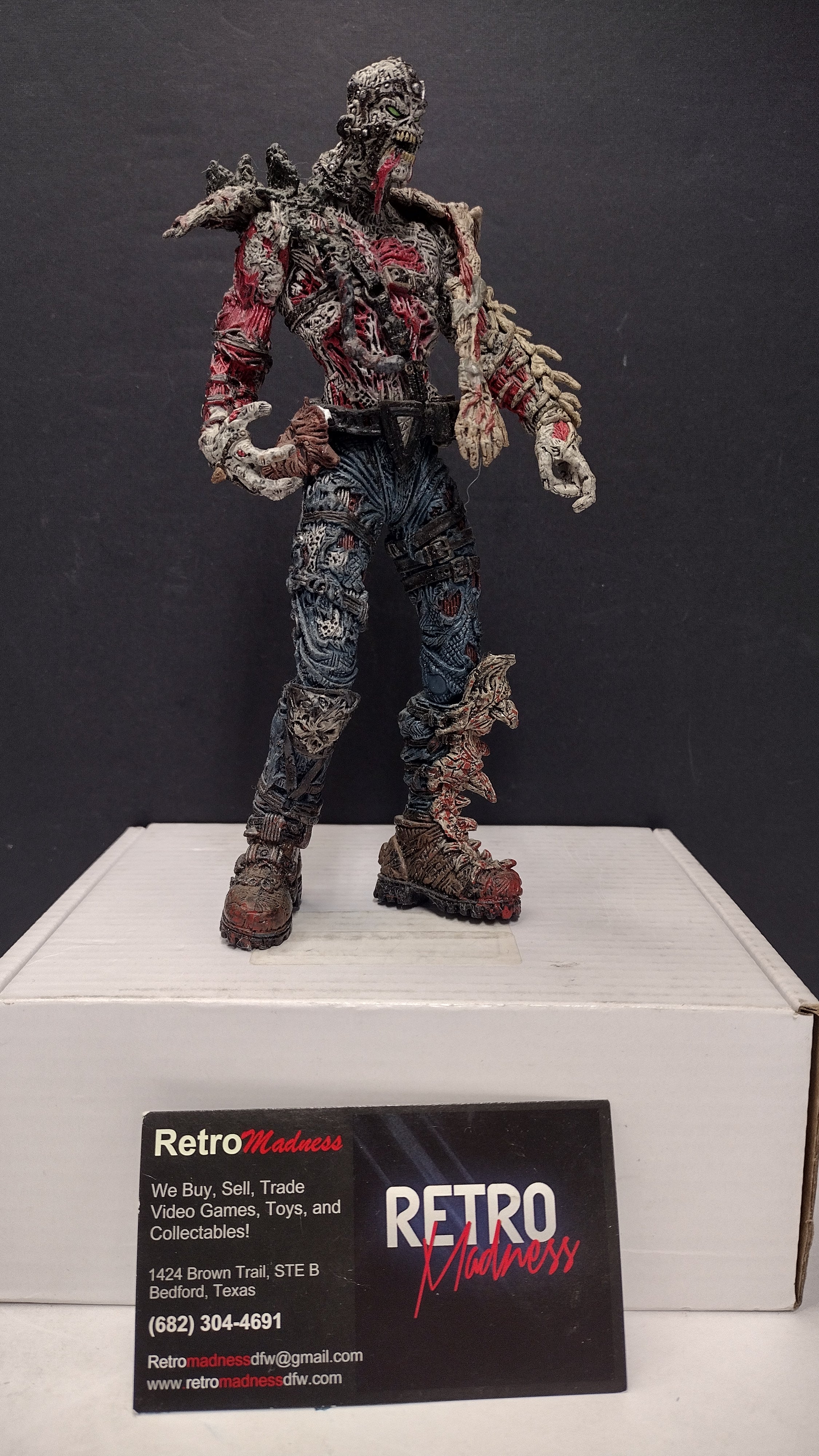 McFarlane Toys Spawn Series 13 Curse of the Spawn: Hatchet Action Figure (1/12 Scale - Loose, Great Condition w/ Shovel)