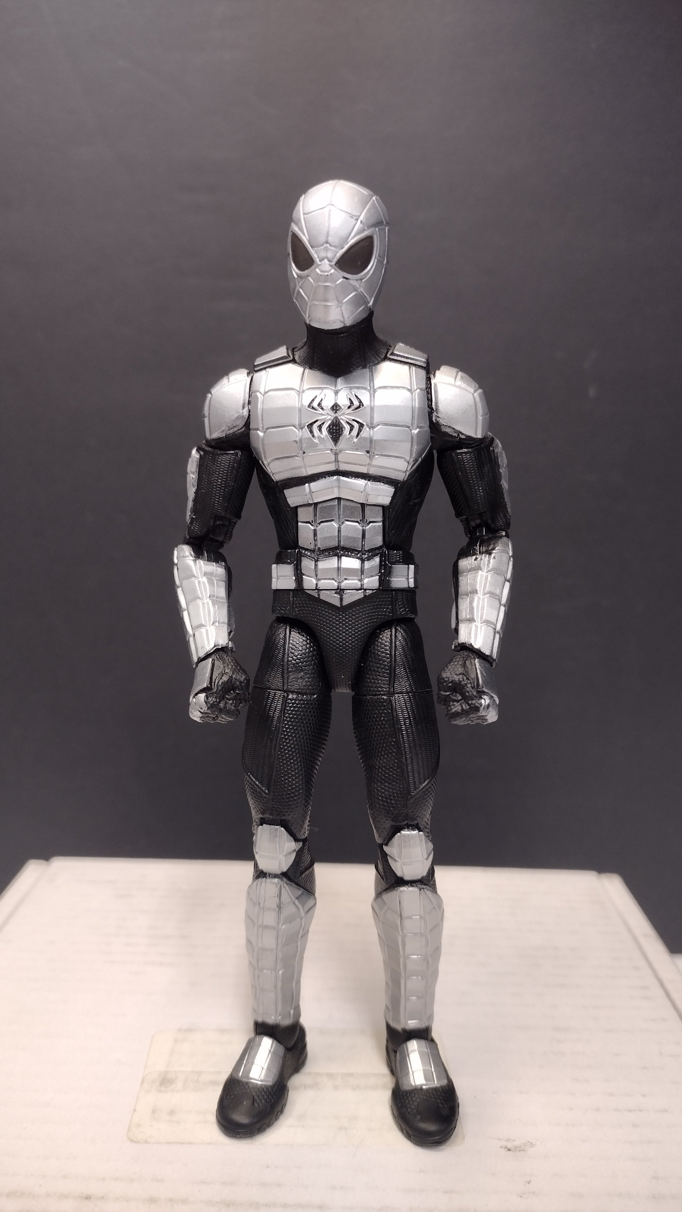 Hasbro Marvel Legends Retro Cardback Spider-Armor MK I Action Figure (6-Inch Scale - Loose, Great Condition)