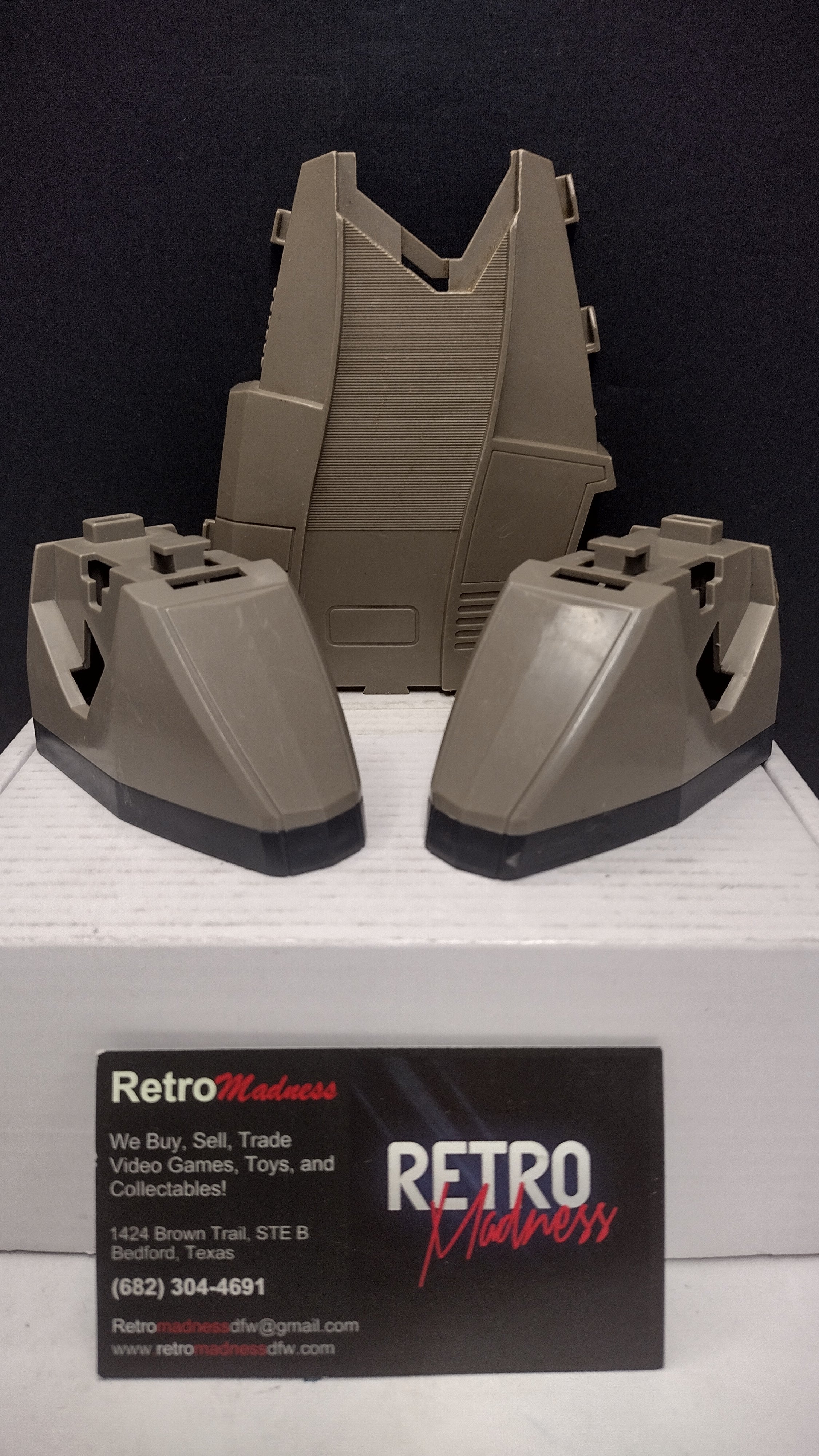 Vintage 1985 Hasbro Transformers G1 Omega Supreme Parts Lot (2 Feet & Lower Leg Section)