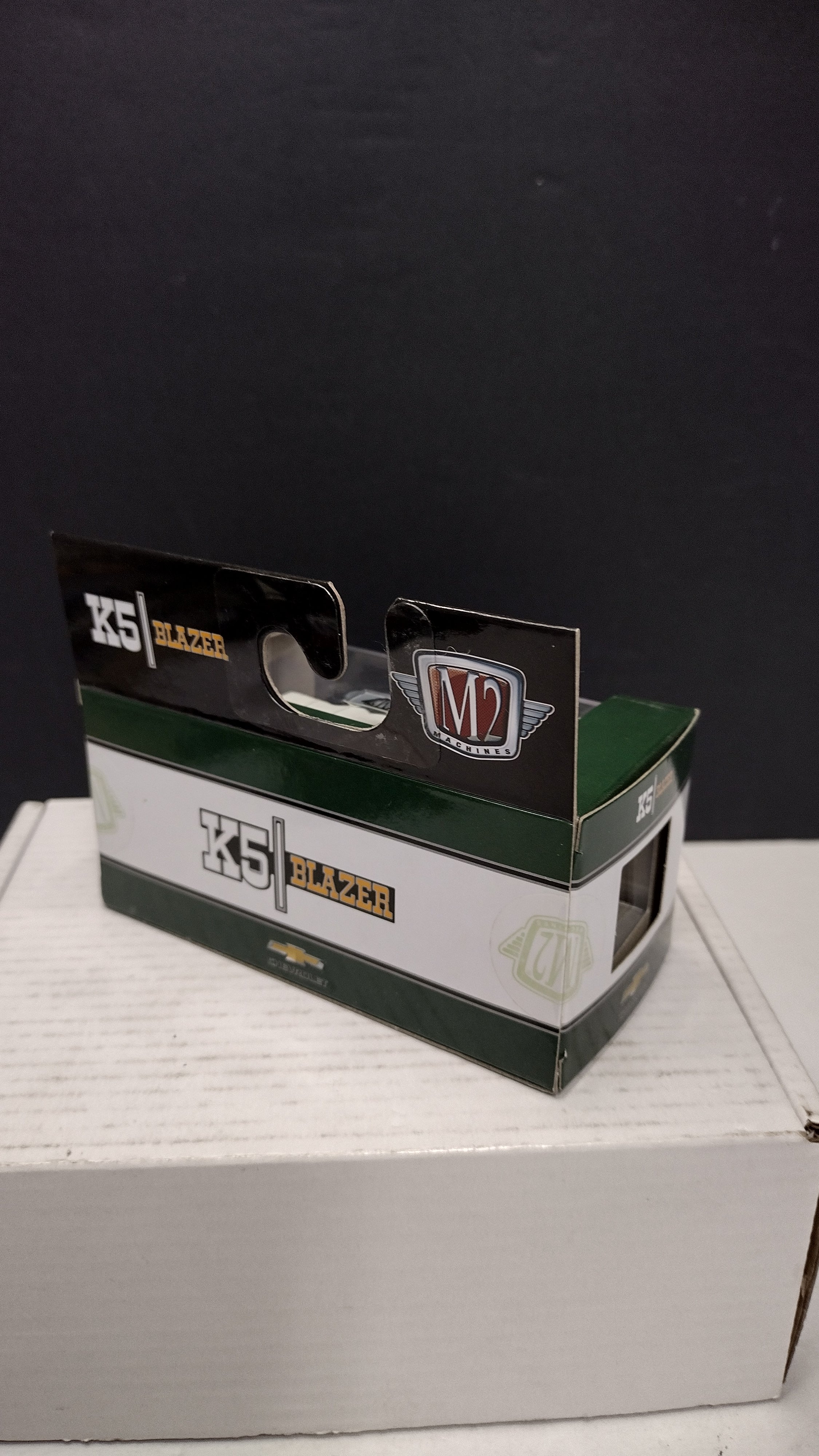 Modern 2020s M2 Machines 1974 Chevrolet K5 Blazer 1:64 (New in Acrylic Box - Factory Sealed)