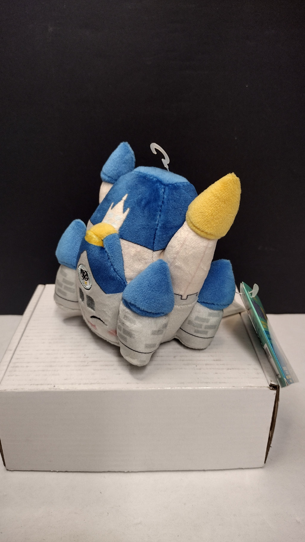 Disney Parks Wishables: Cinderella Castle Micro Plush – Disney Park Icons Series (With Hang Tag)