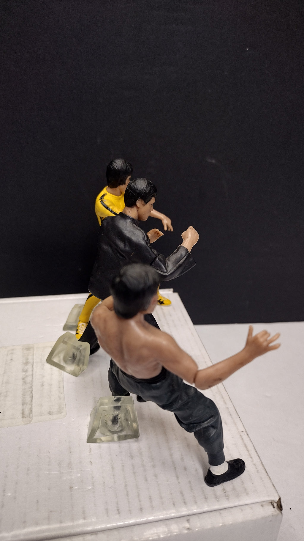 Bandai Kung Fu Masters of Legend Bruce Lee Figure Set of 4 (C. P. Tom / Official License - Loose w/ 1 Box, Missing Flying Kick Stand)