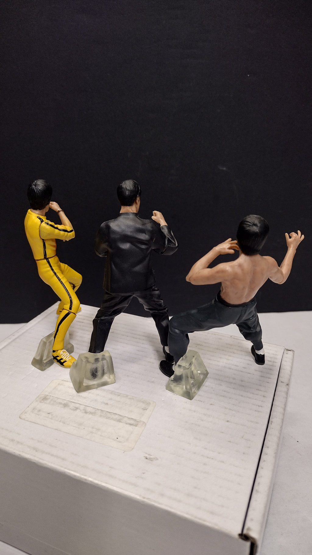 Bandai Kung Fu Masters of Legend Bruce Lee Figure Set of 4 (C. P. Tom / Official License - Loose w/ 1 Box, Missing Flying Kick Stand)