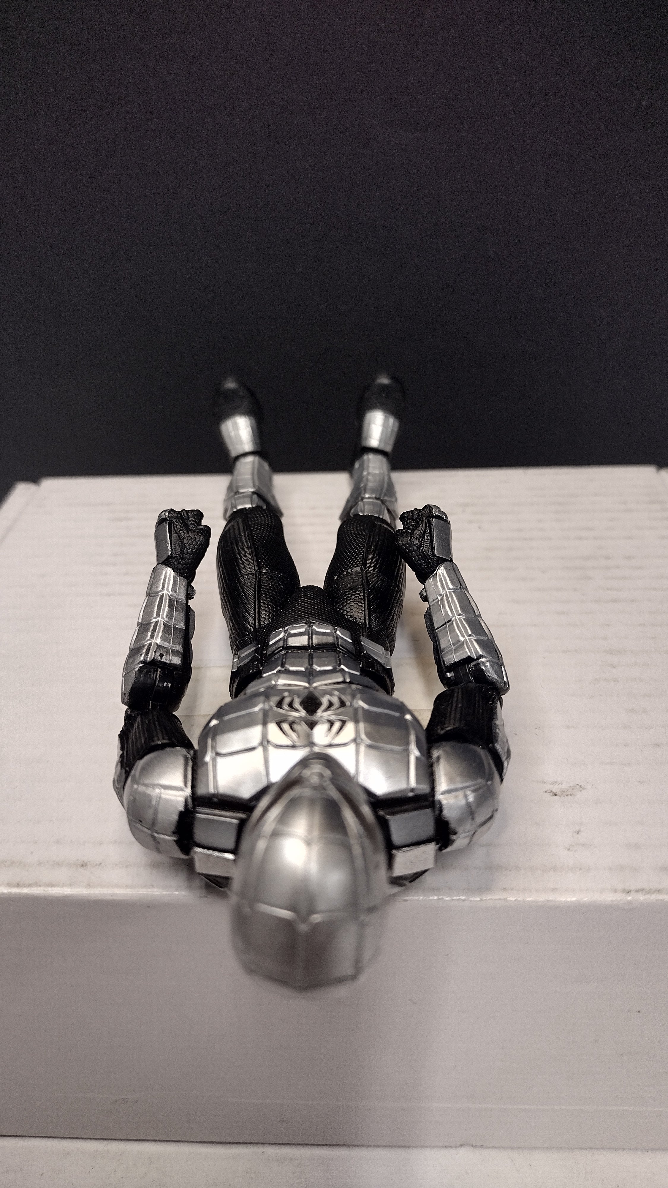 Hasbro Marvel Legends Retro Cardback Spider-Armor MK I Action Figure (6-Inch Scale - Loose, Great Condition)