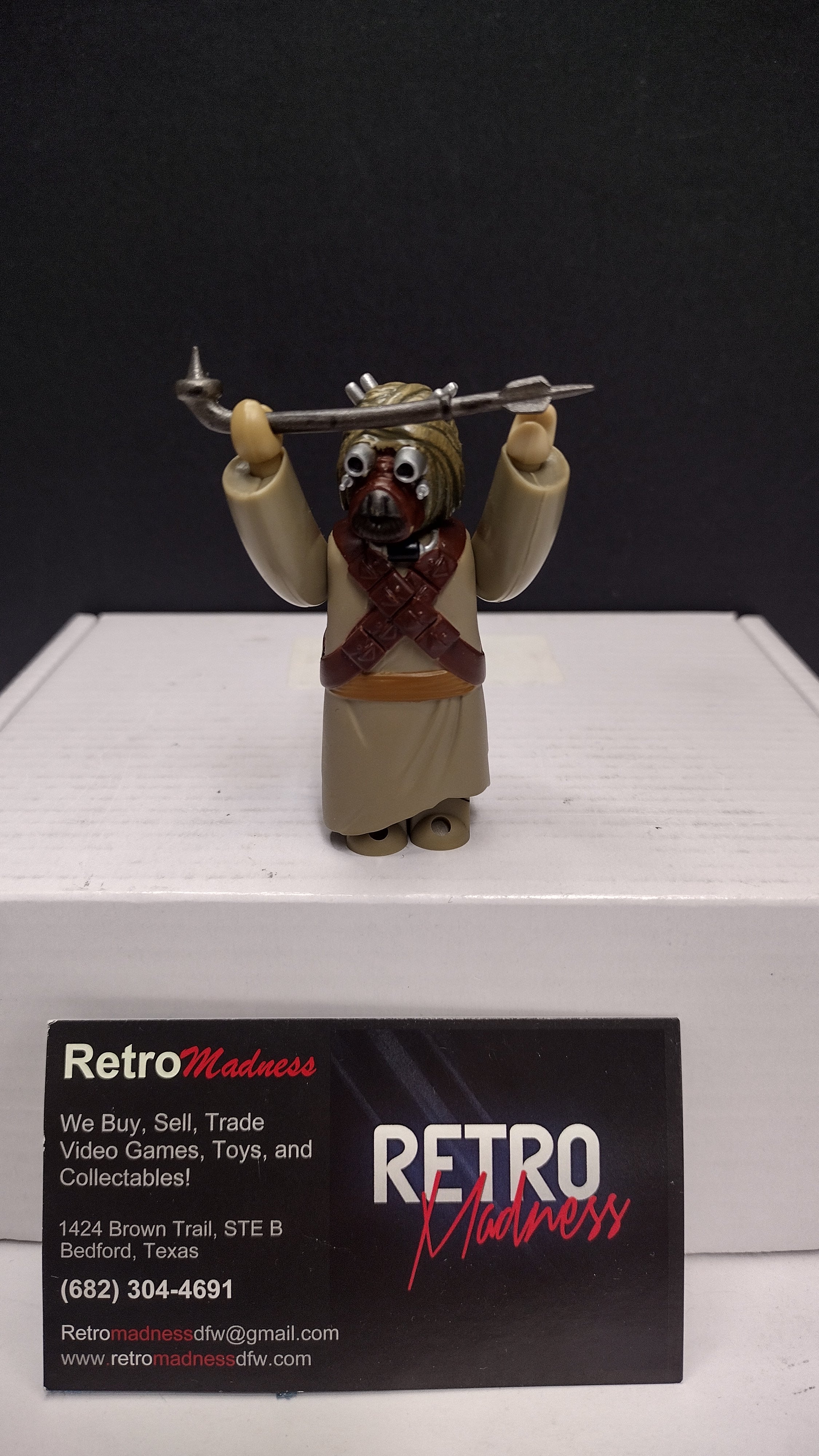 Authentic Star Wars x Medicom Toy: Kubrick Series 2 – Tusken Raider 100% Micro Figure with Gaderffii Stick / Rifle • Tomy 2003