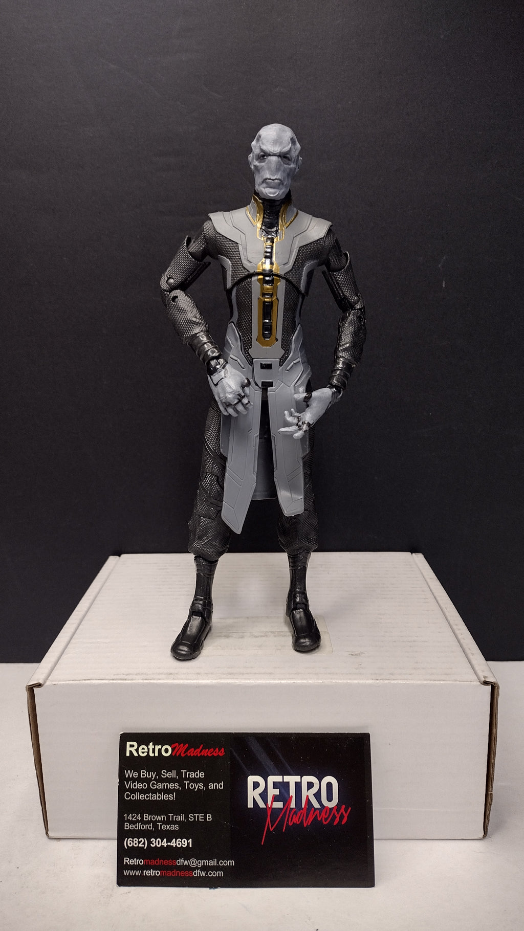 Hasbro Marvel Legends Avengers: Endgame Ebony Maw Action Figure (6-Inch Scale - Loose, Great Condition)