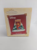Hallmark Keepsake Disney Gift Exchange Winnie the Pooh Collection Ornament