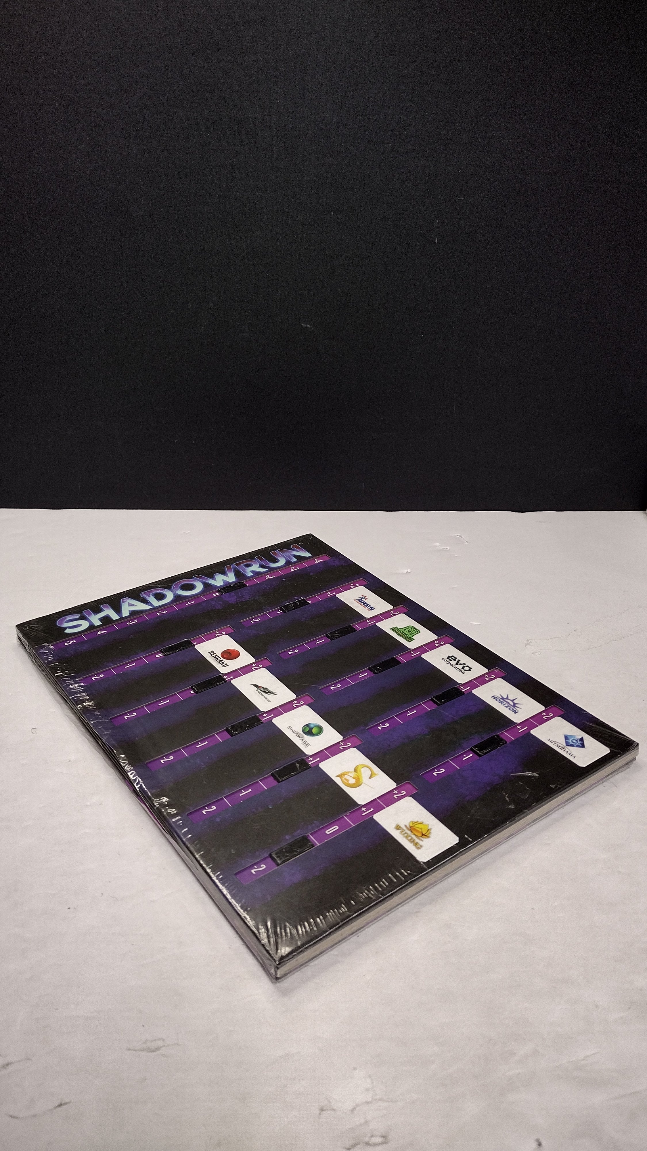 Shadowrun RPG (6th Edition) - Gamemaster Screen. Catalyst Game Labs  New, Sealed