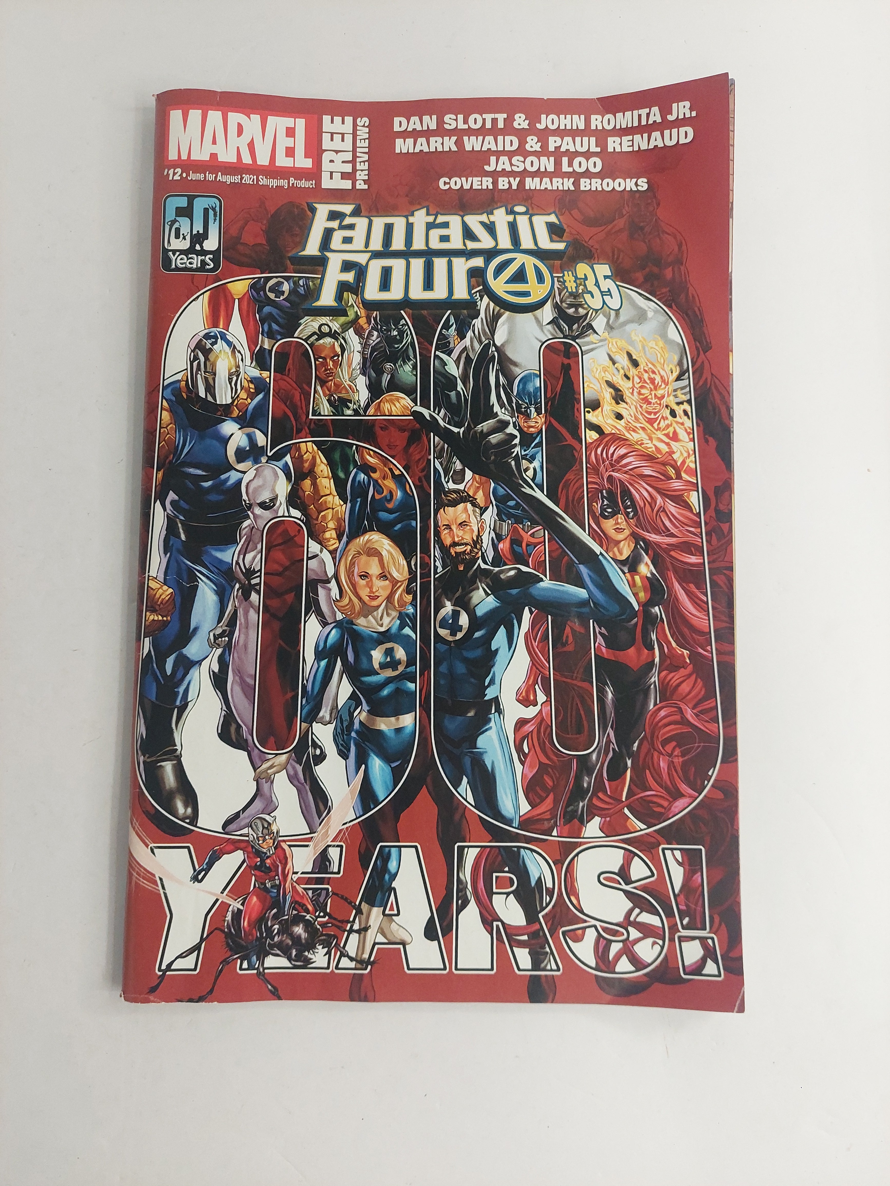 Marvel Fantastic Four #35 60 Years! Anniversary Issue Comic Book Not Mint