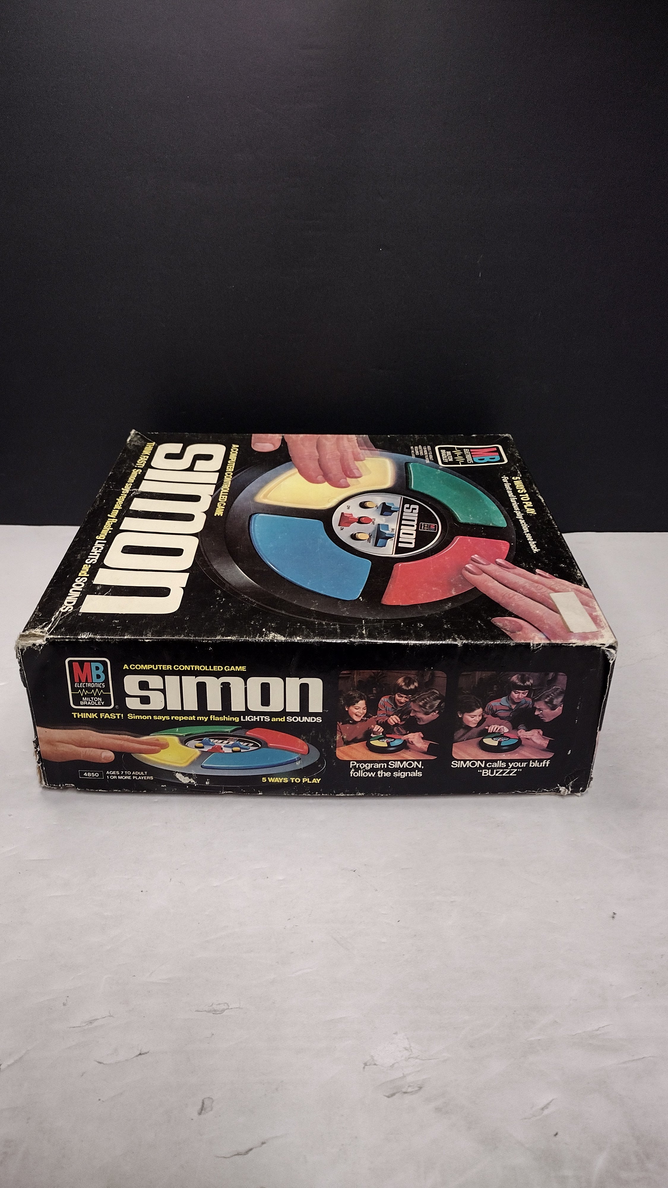 Vintage 1978 Milton Bradley Simon Electronic Memory Game (Complete with Box - Tested & Working)