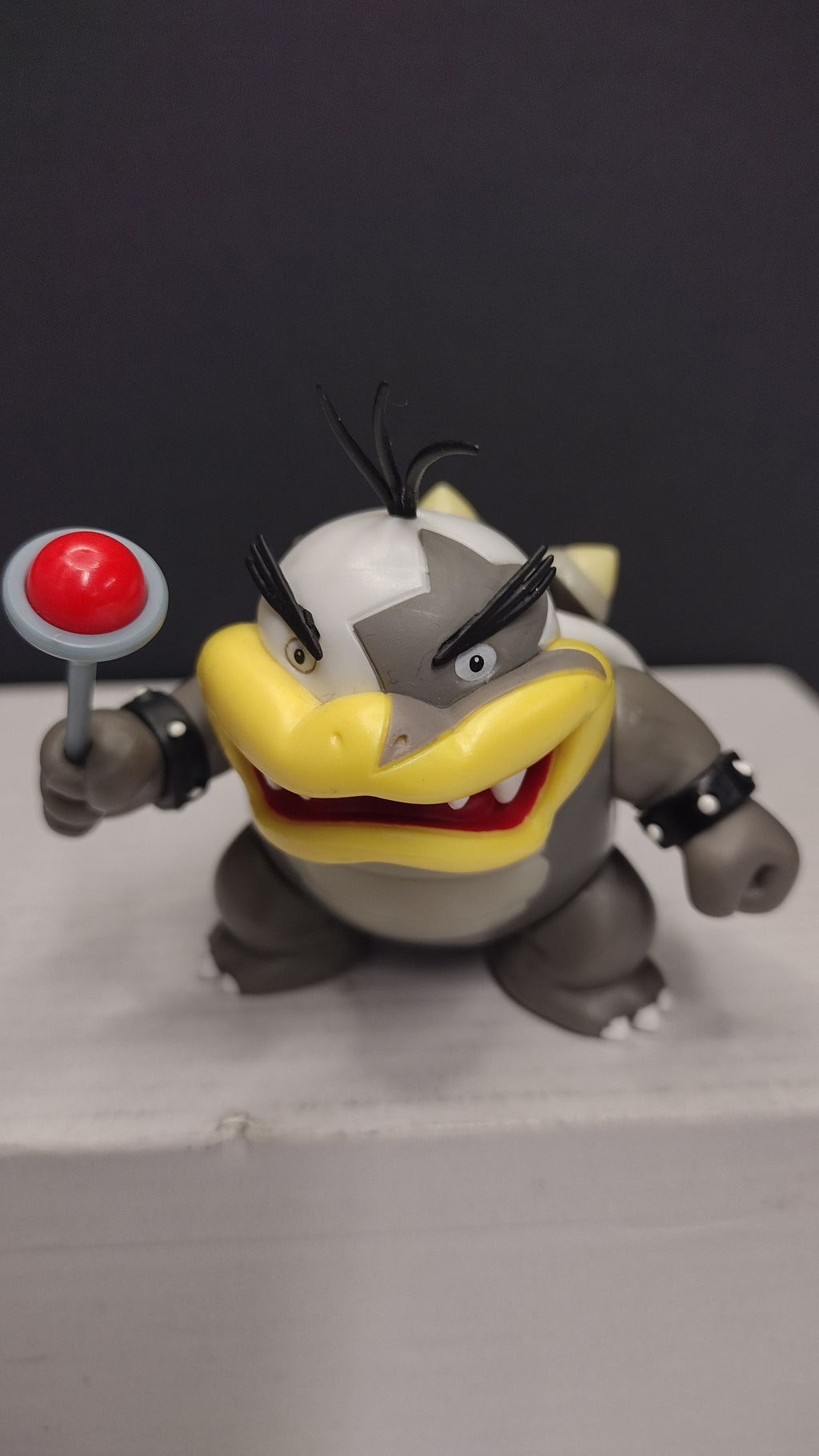 Super Mario Jakks Pacific 2.5" Morton Koopaling with Wand  (2022) — RARE!