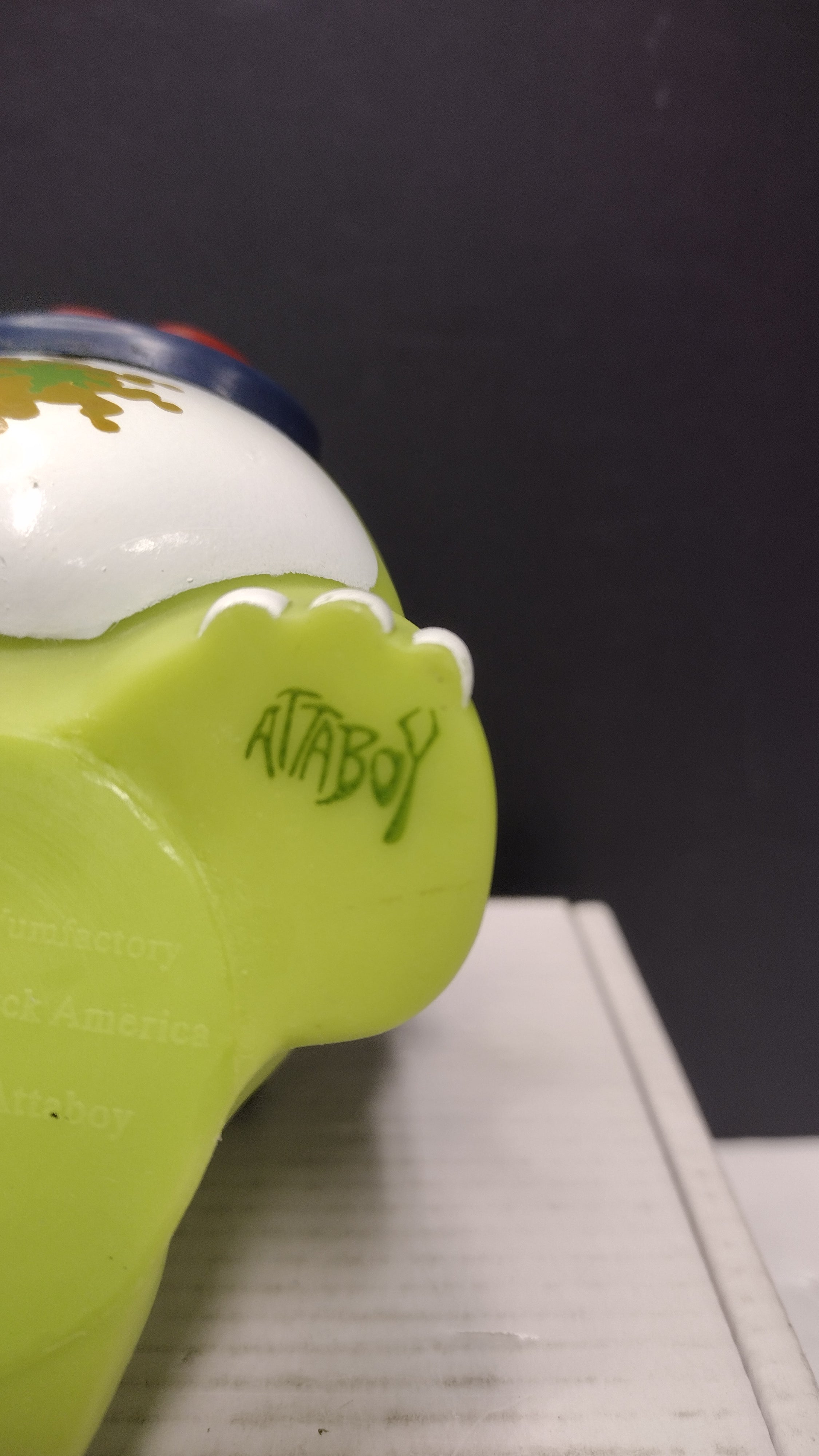 Attaboy The Axtrx "Nubbed Creature" Designer Vinyl Art Toy (Rock America - Loose w/ 1 Mouth Accessory)