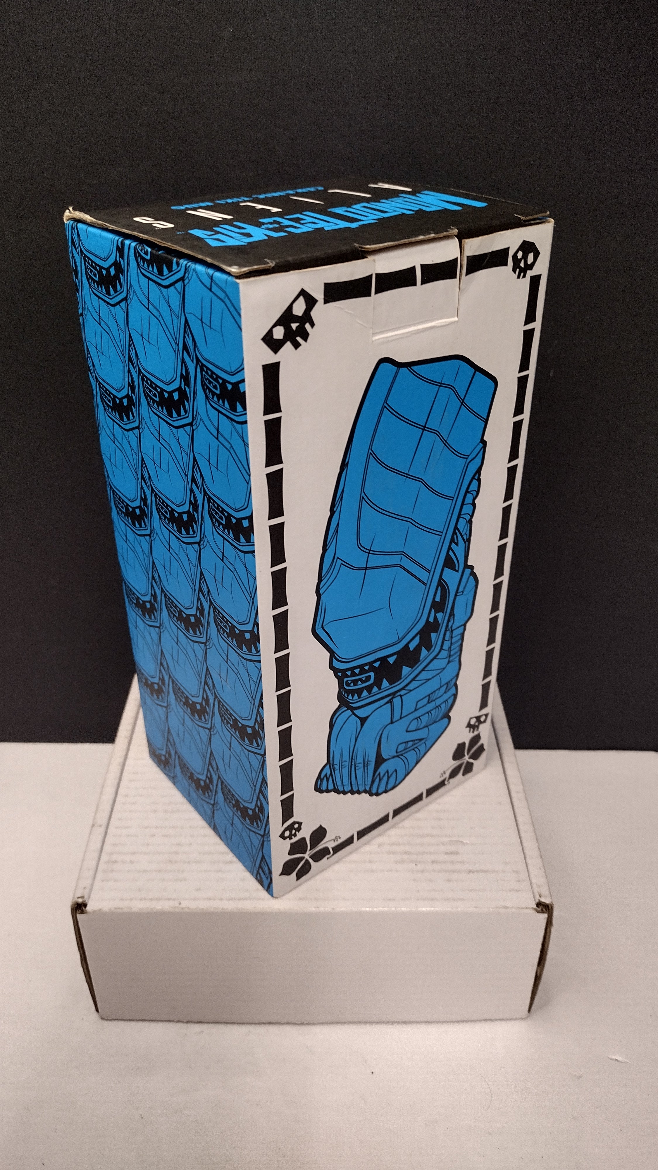 Mondo Tee-Kis Aliens Xenomorph Ceramic Tiki Mug (Blue Glaze Edition - 2017 Release, Unused in Box)