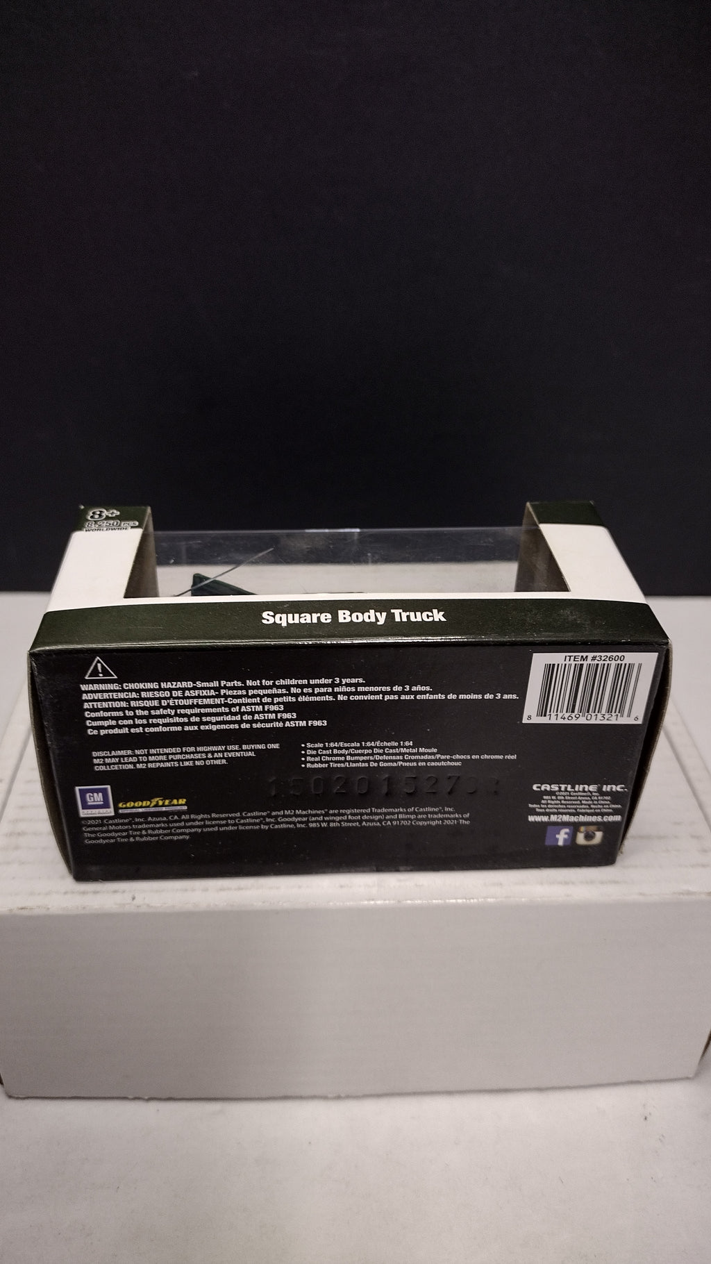 Modern 2020s M2 Machines Sierra Classic 1976 GMC Sierra Grande 15 4x4 (Green/White) 1:64 (New in Acrylic Box - Factory Sealed)