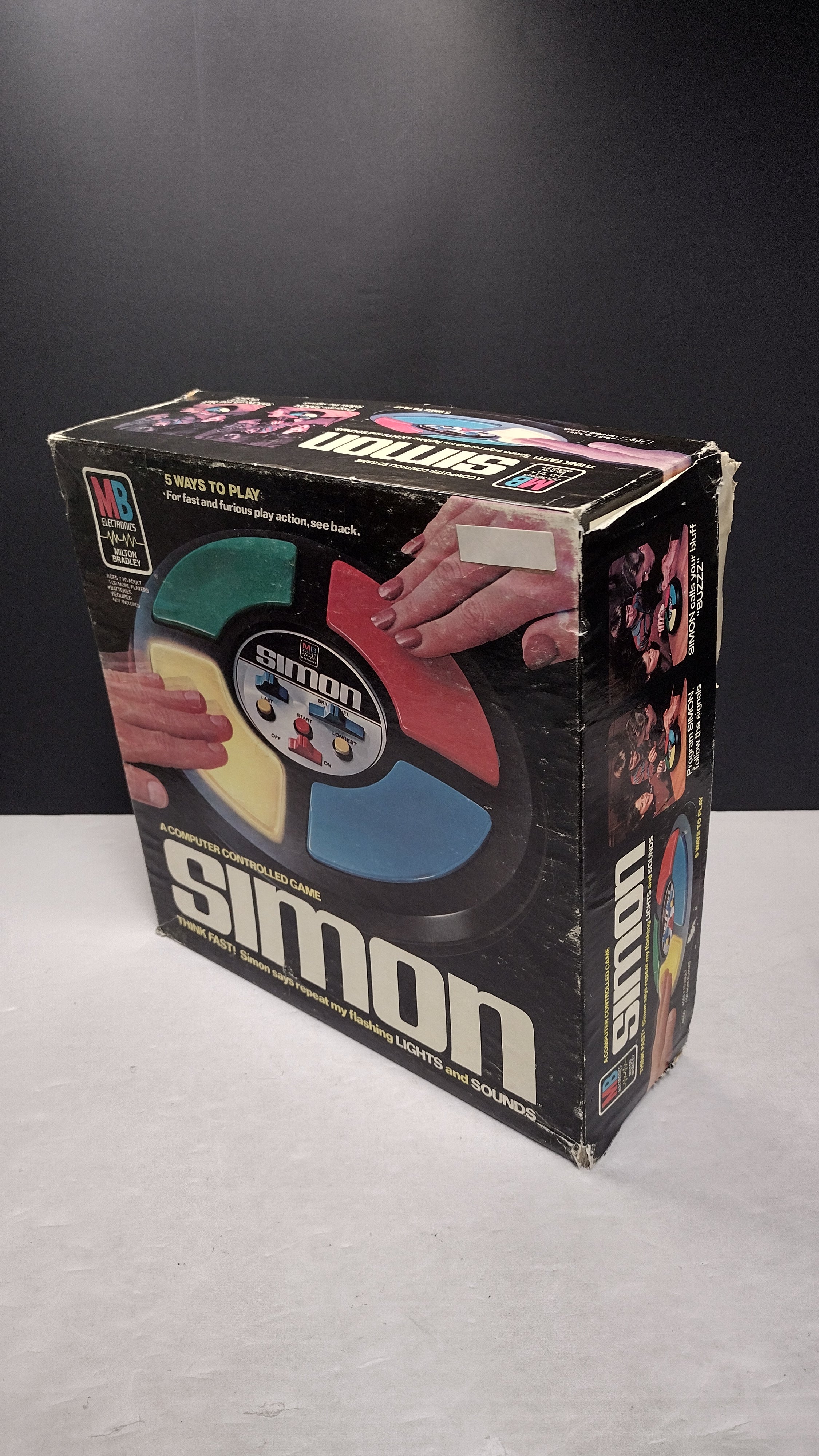 Vintage 1978 Milton Bradley Simon Electronic Memory Game (Complete with Box - Tested & Working)