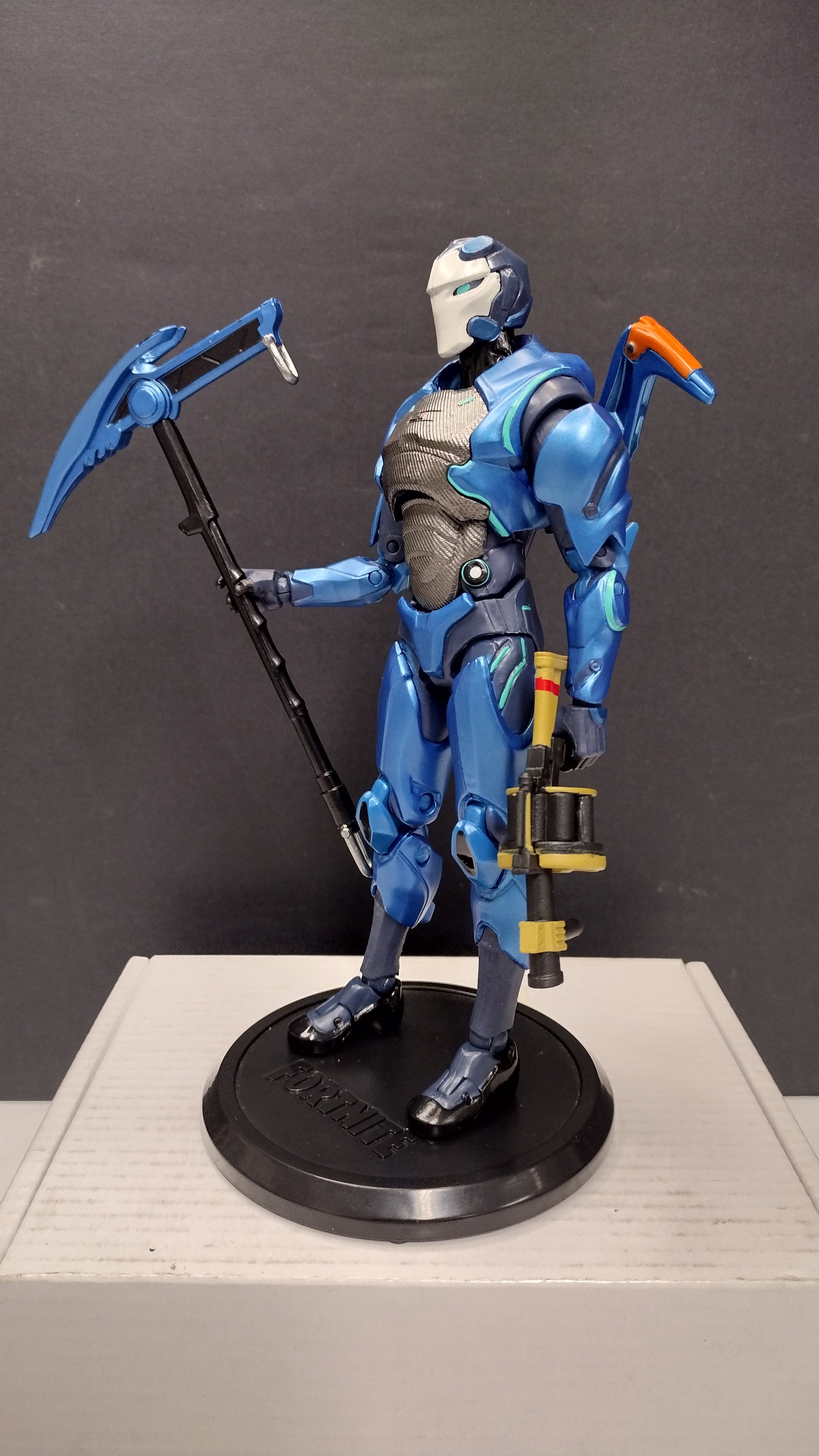 2019 McFarlane Toys Fortnite Series 1 Carbide 7" Premium Action Figure (Loose & Complete)