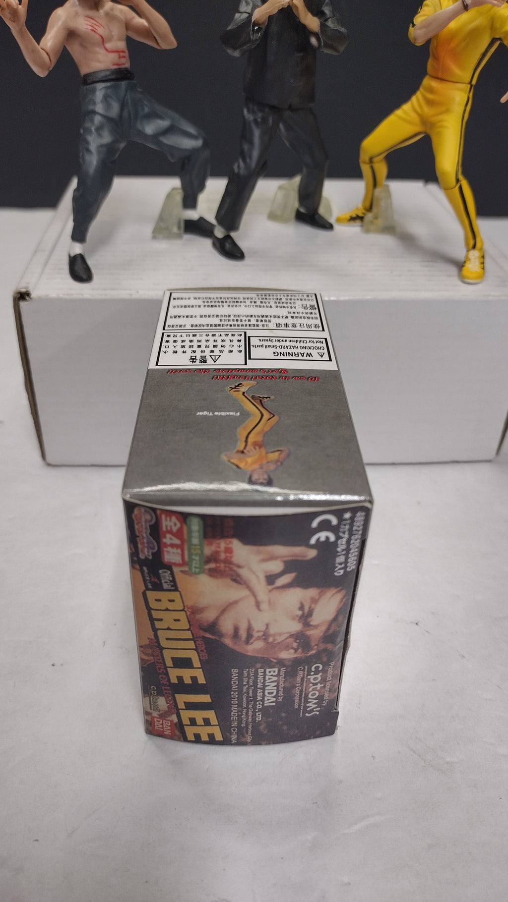 Bandai Kung Fu Masters of Legend Bruce Lee Figure Set of 4 (C. P. Tom / Official License - Loose w/ 1 Box, Missing Flying Kick Stand)