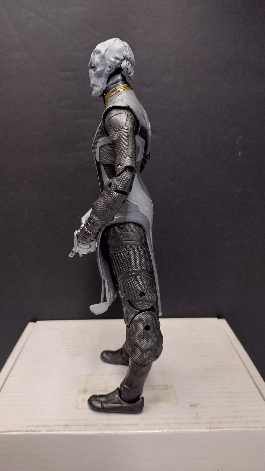 Hasbro Marvel Legends Avengers: Endgame Ebony Maw Action Figure (6-Inch Scale - Loose, Great Condition)