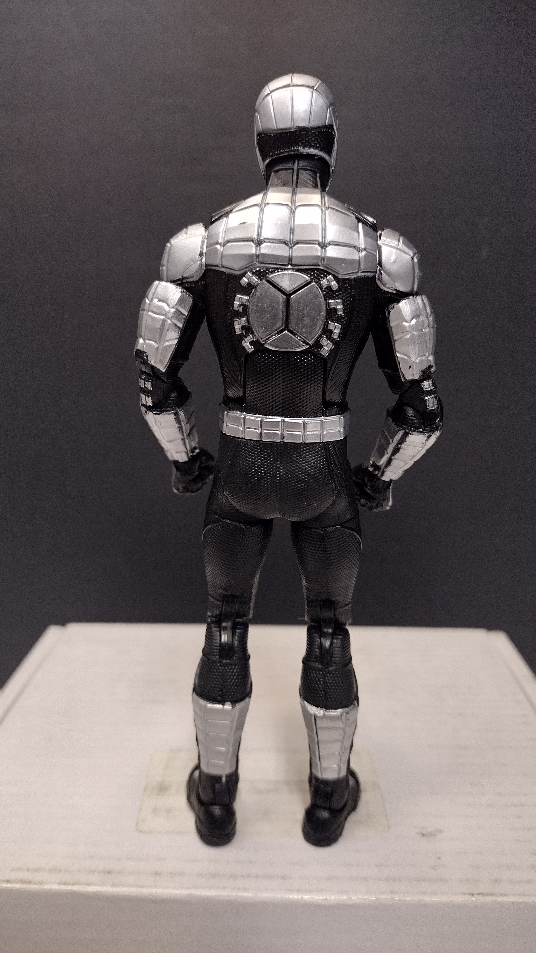 Hasbro Marvel Legends Retro Cardback Spider-Armor MK I Action Figure (6-Inch Scale - Loose, Great Condition)