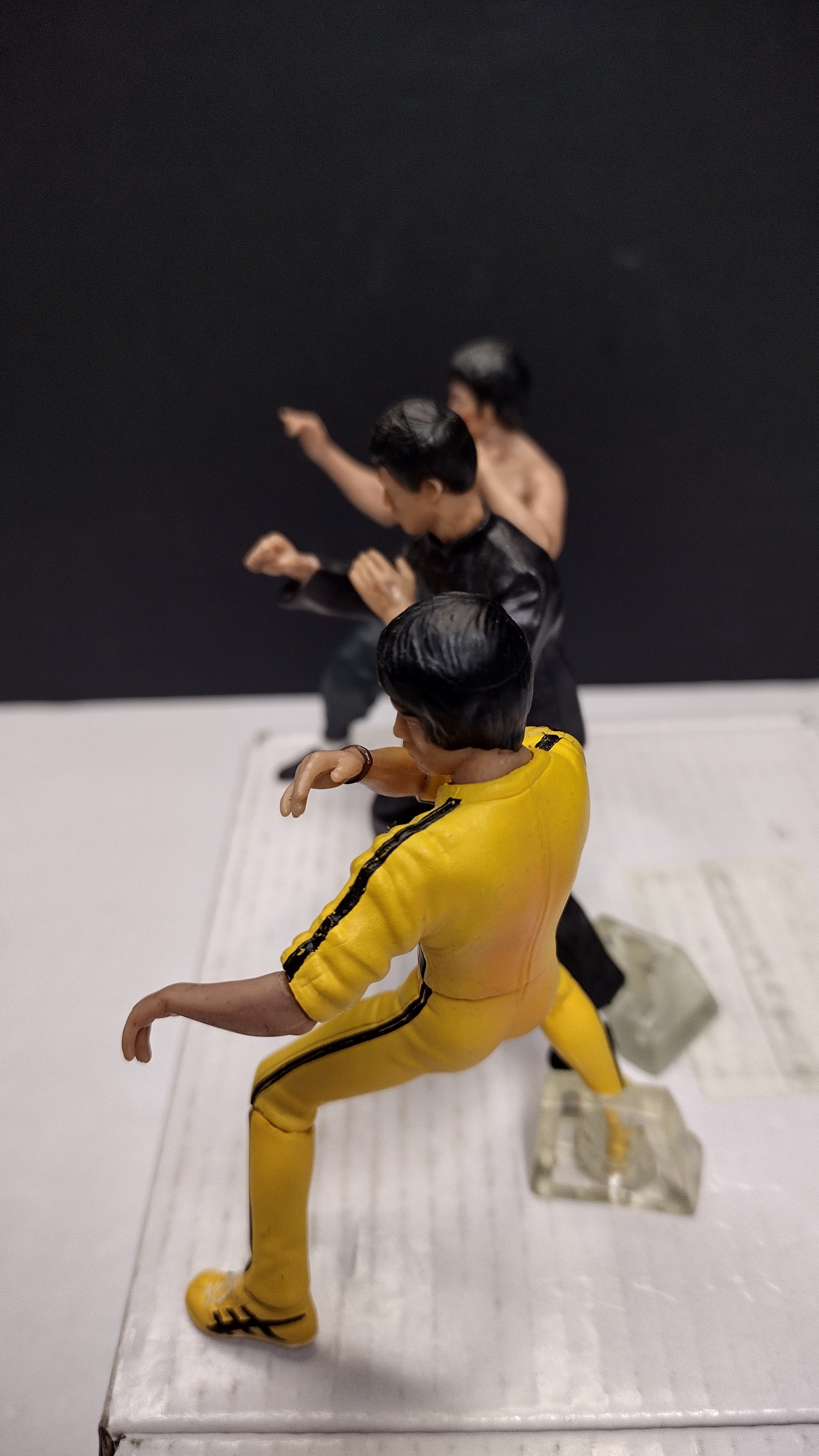 Bandai Kung Fu Masters of Legend Bruce Lee Figure Set of 4 (C. P. Tom / Official License - Loose w/ 1 Box, Missing Flying Kick Stand)