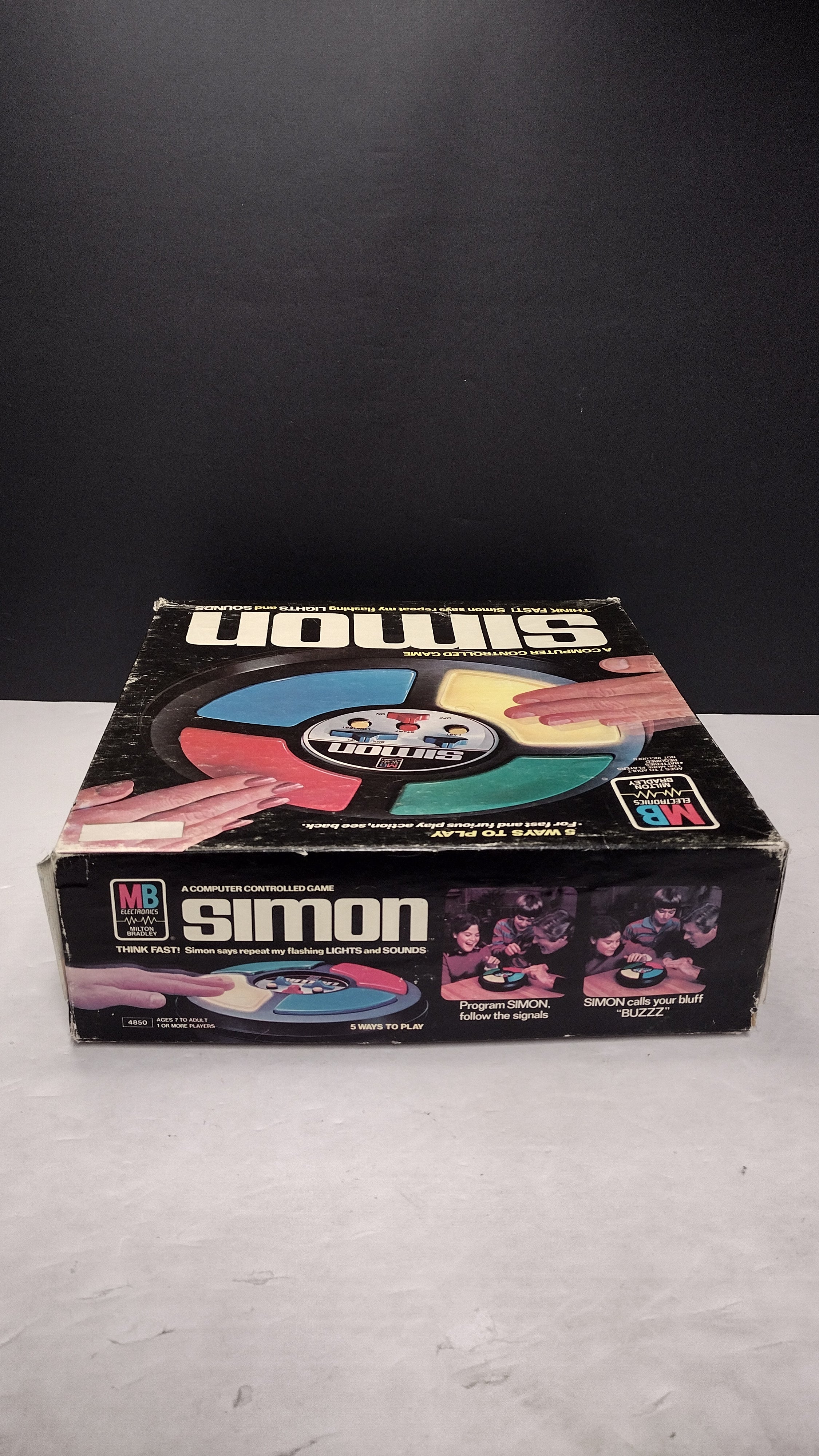 Vintage 1978 Milton Bradley Simon Electronic Memory Game (Complete with Box - Tested & Working)