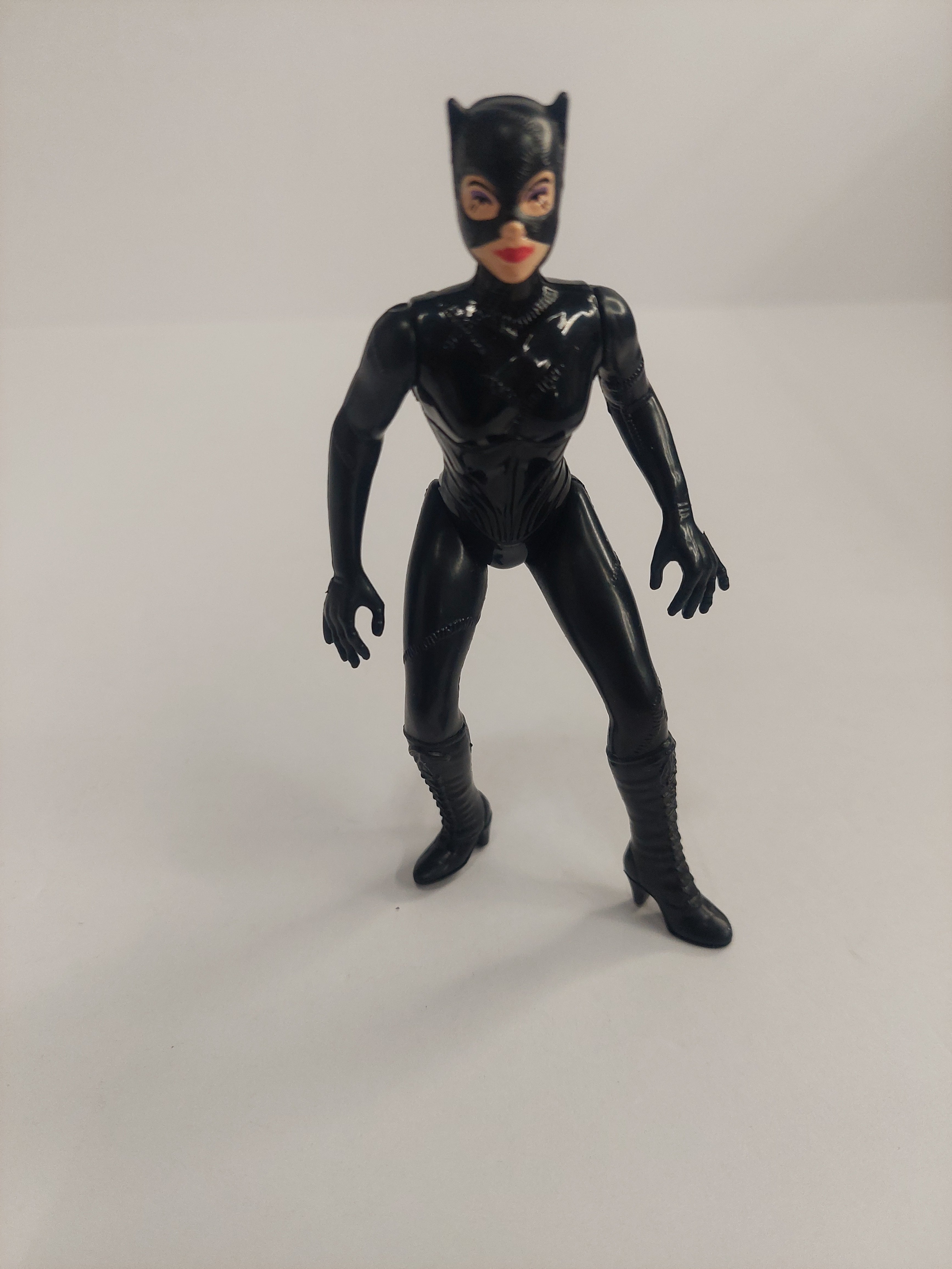 Vintage 1992 Batman Returns Catwoman 4.25" Figure