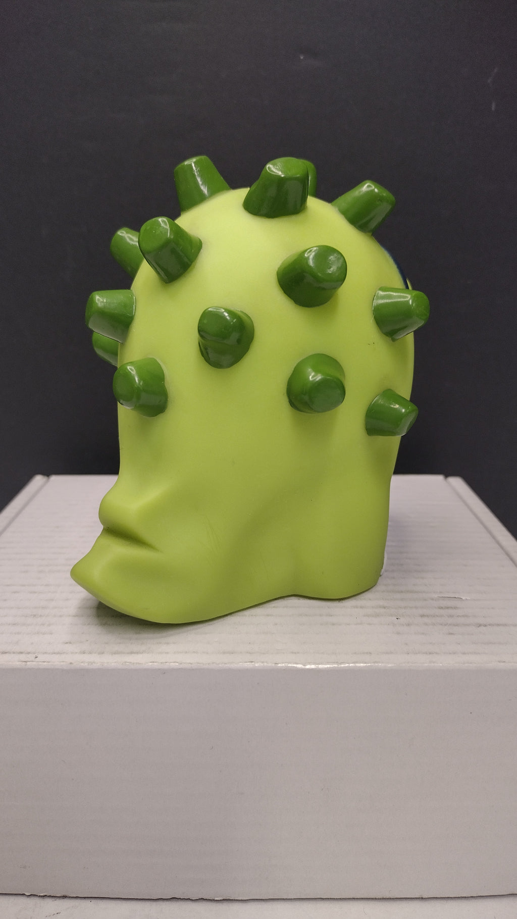 Attaboy The Axtrx "Nubbed Creature" Designer Vinyl Art Toy (Rock America - Loose w/ 1 Mouth Accessory)