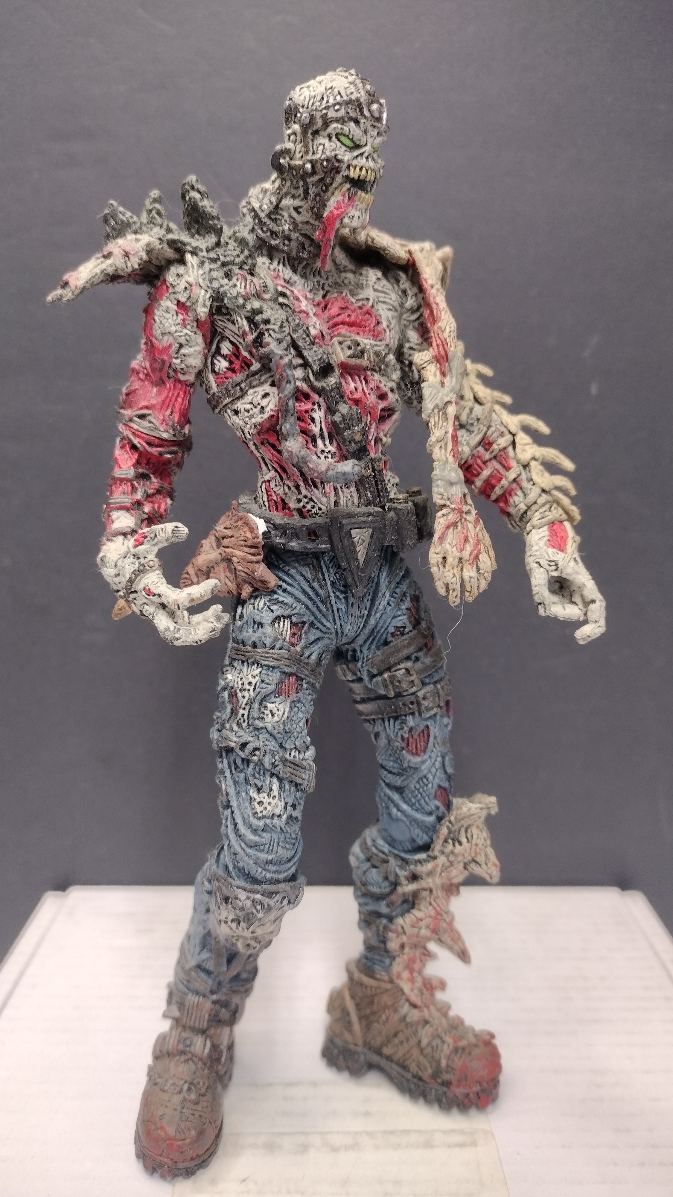 McFarlane Toys Spawn Series 13 Curse of the Spawn: Hatchet Action Figure (1/12 Scale - Loose, Great Condition w/ Shovel)
