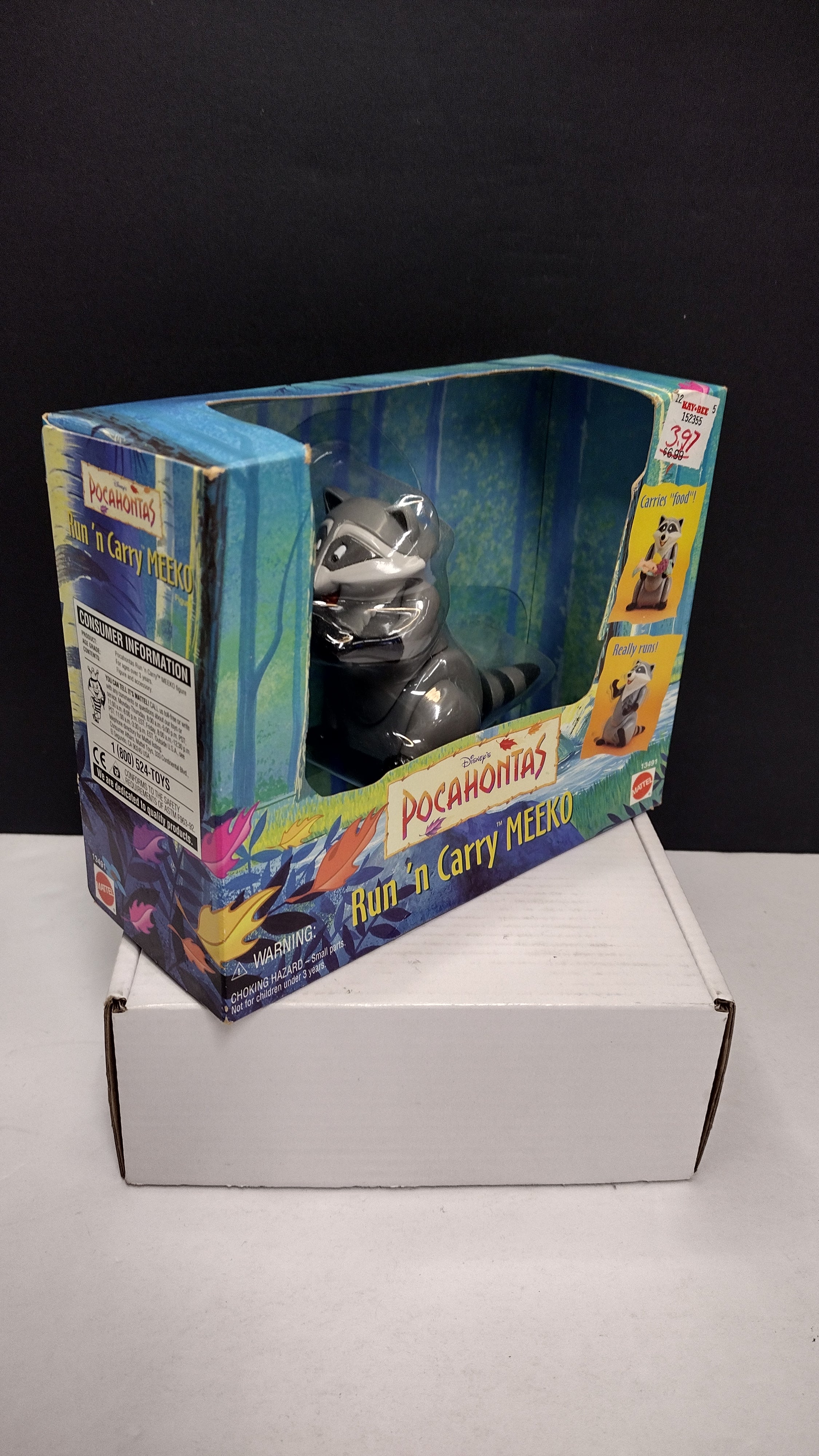 Vintage 1995 Mattel Disney’s Pocahontas: "Run 'n Carry" Meeko Action Figure – Brand New / Factory Sealed (Slight Card Bowing)