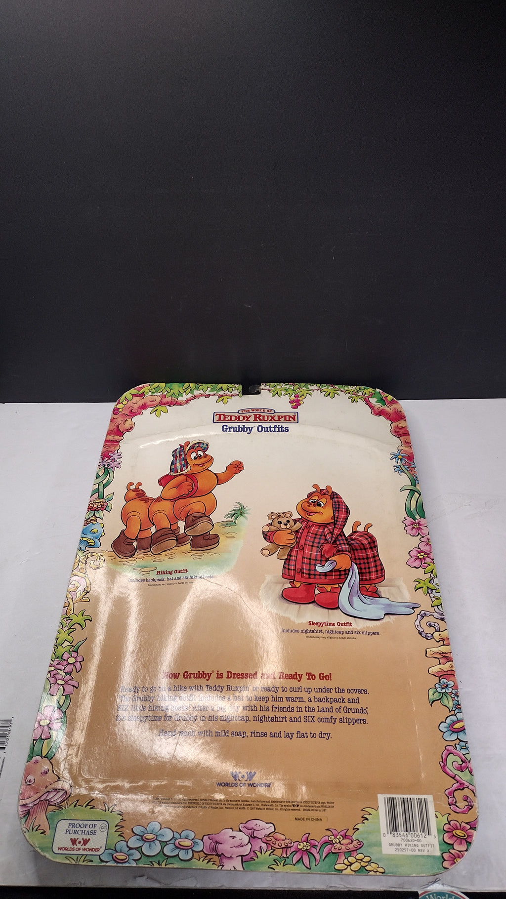 Vintage 1987 Worlds of Wonder Grubby Caterpillar Hiking Outfit & Shoes Set (Teddy Ruxpin - Sealed Card)