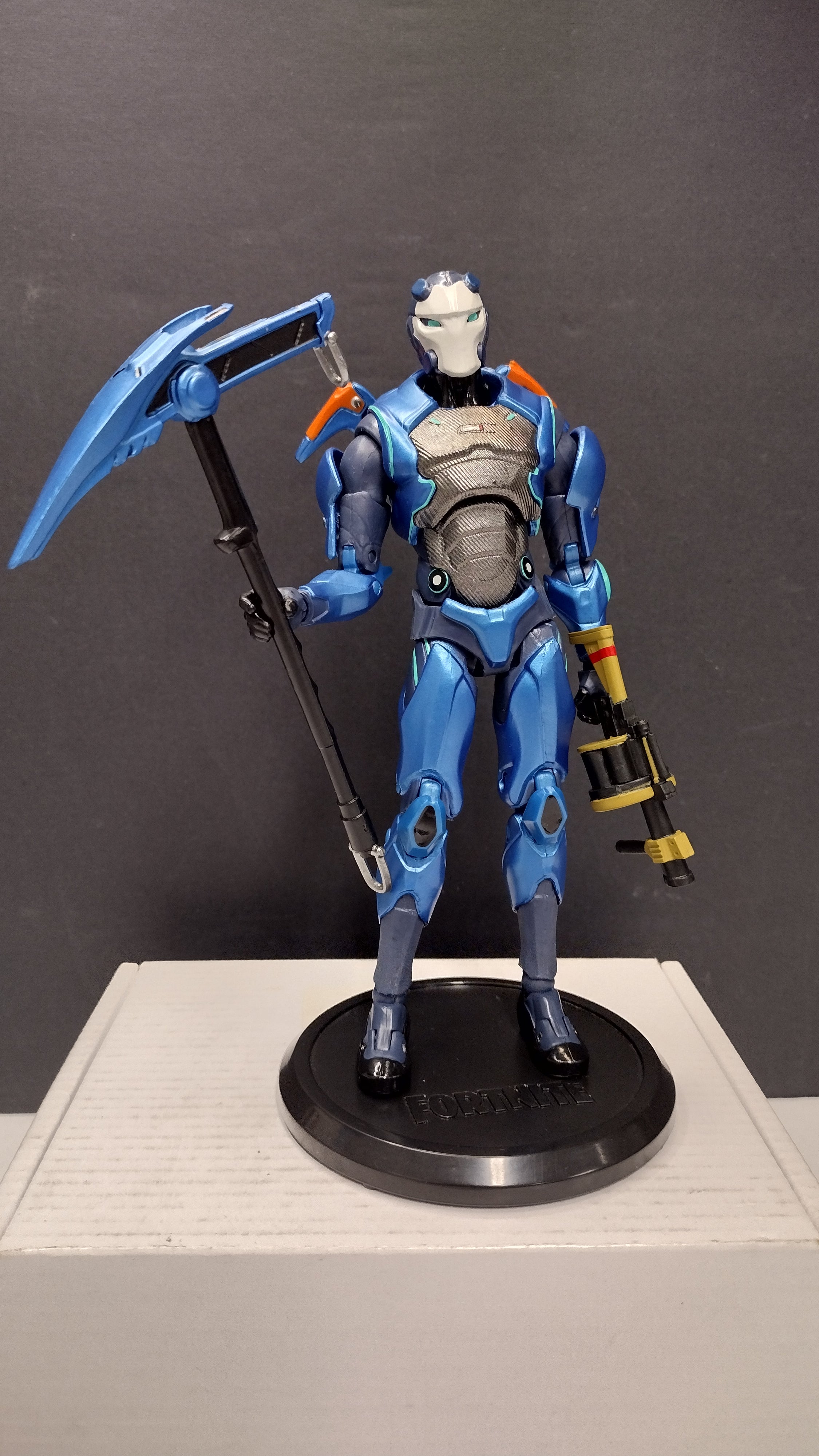 2019 McFarlane Toys Fortnite Series 1 Carbide 7" Premium Action Figure (Loose & Complete)