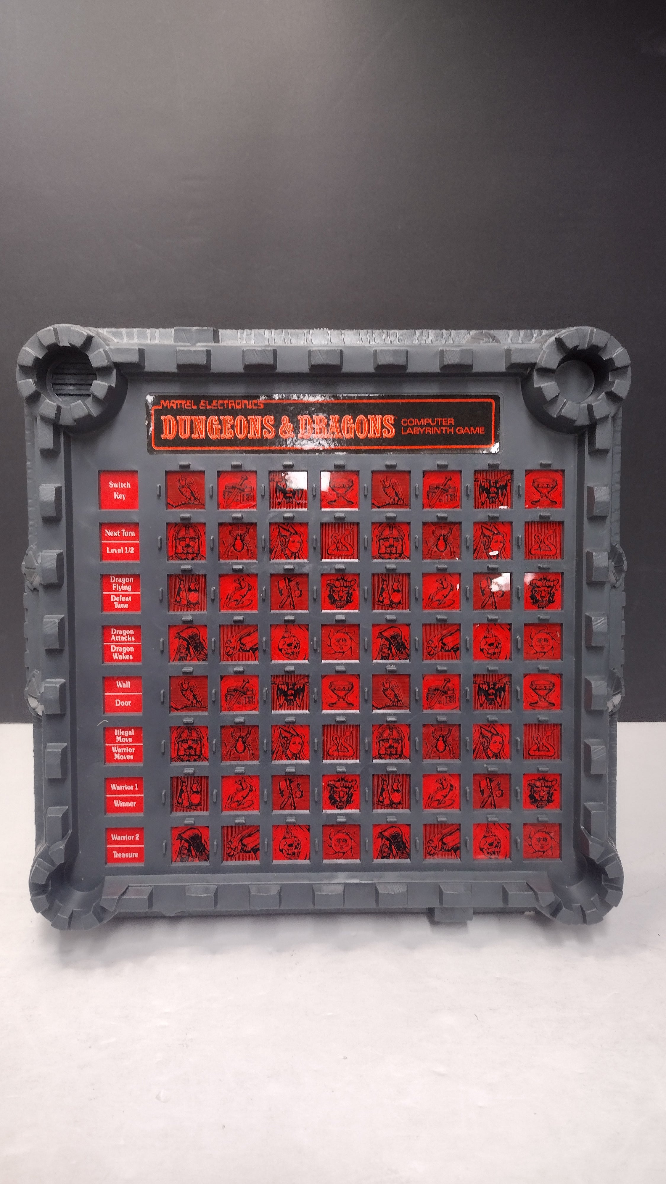 Vintage 1980 Mattel Electronics Dungeons & Dragons Computer Labyrinth Game (100% Complete with Box & Cards)