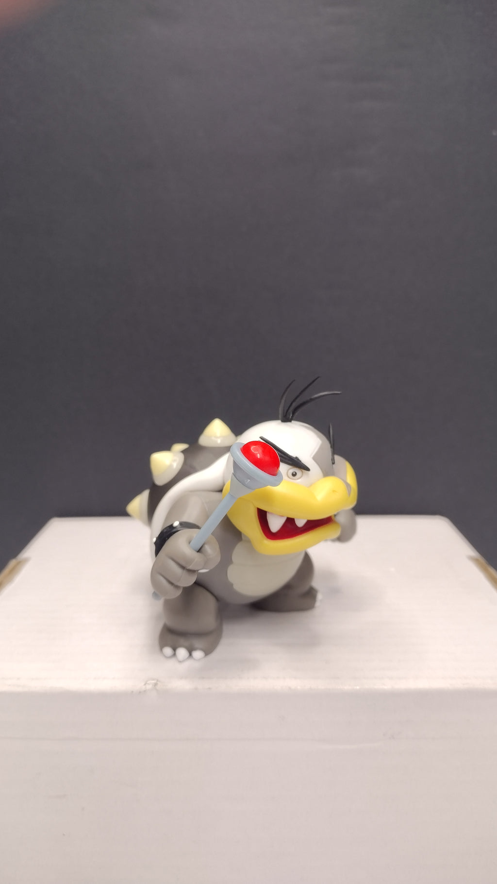 Super Mario Jakks Pacific 2.5" Morton Koopaling with Wand  (2022) — RARE!