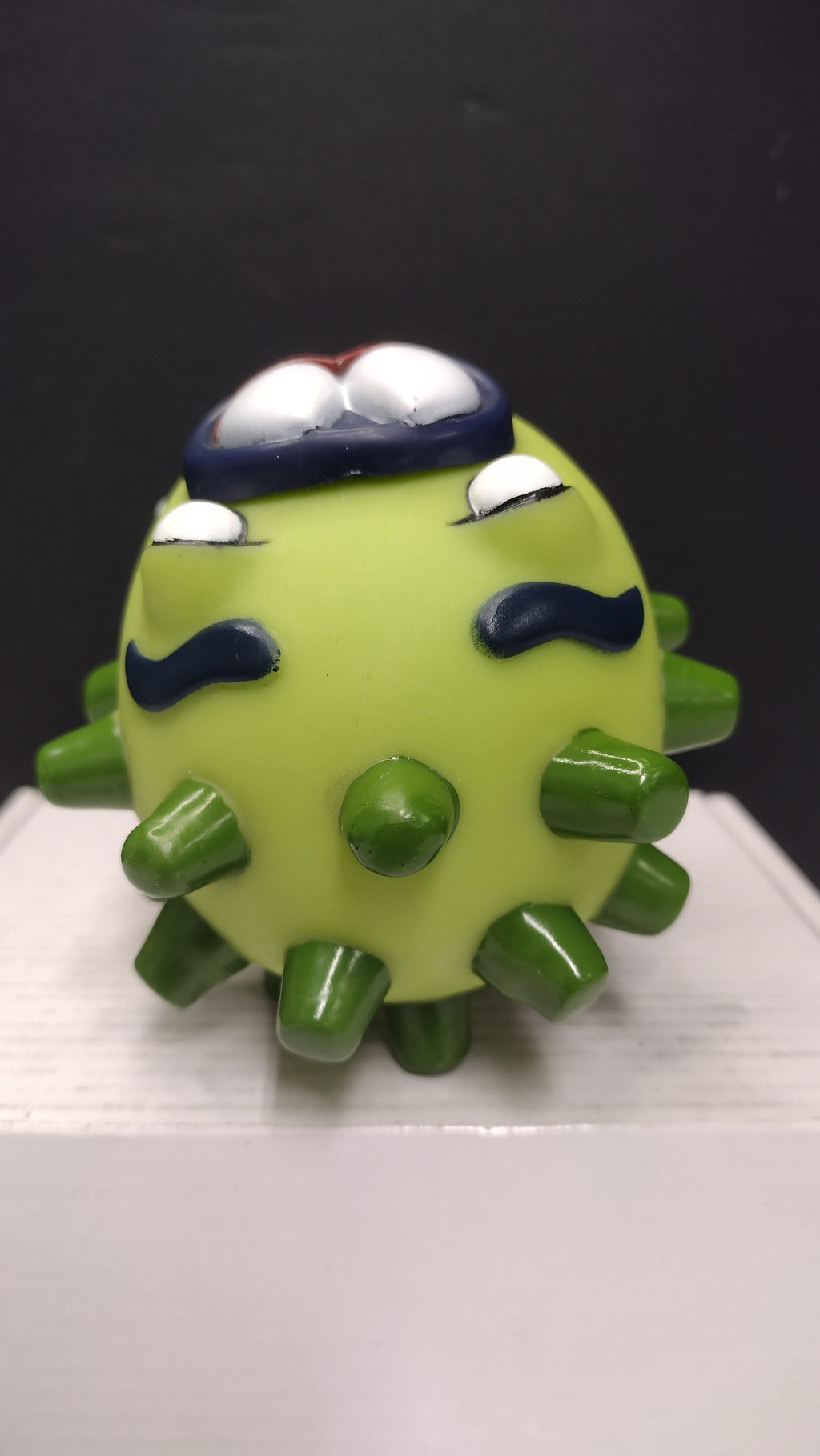 Attaboy The Axtrx "Nubbed Creature" Designer Vinyl Art Toy (Rock America - Loose w/ 1 Mouth Accessory)