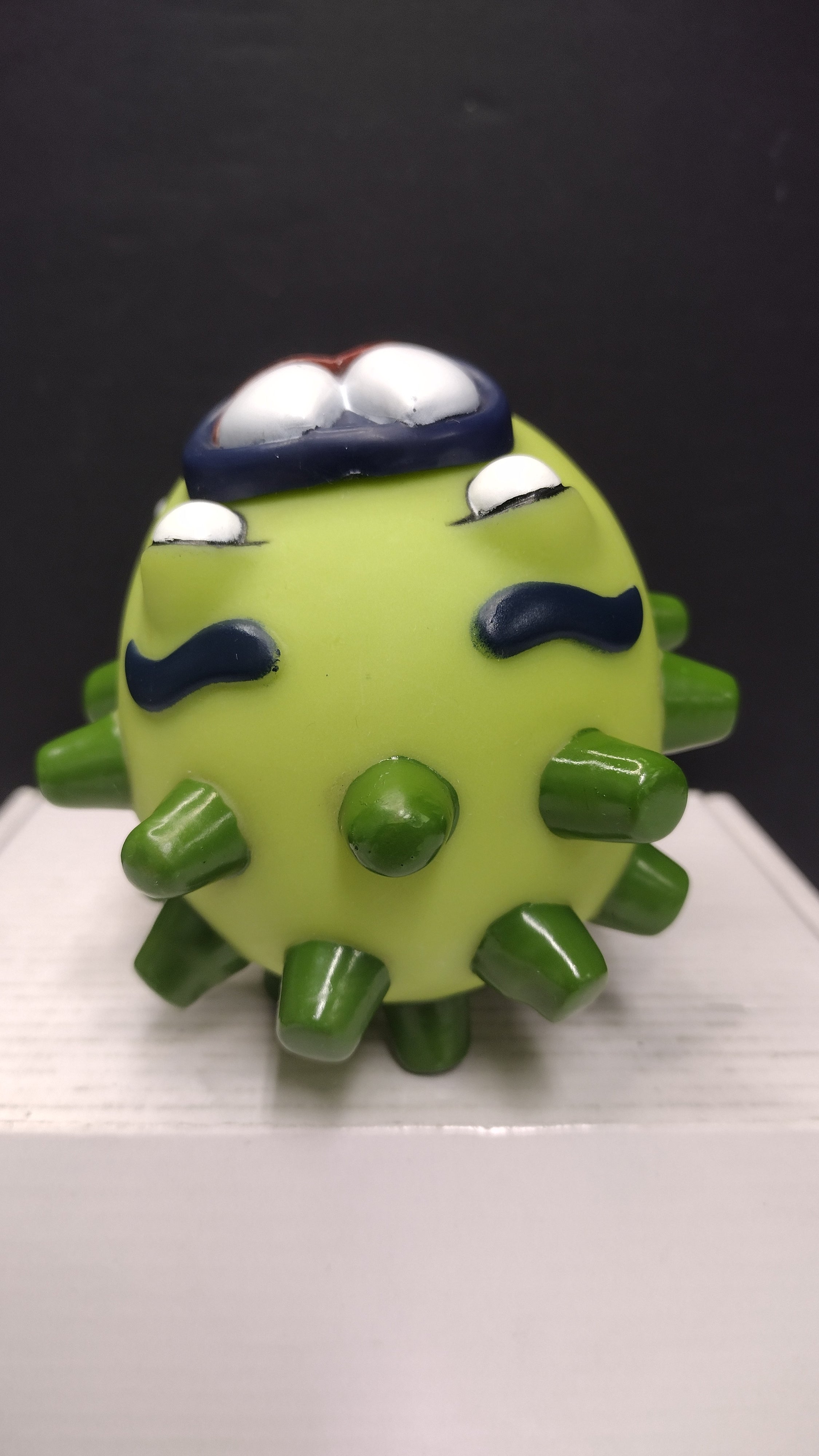 Attaboy The Axtrx "Nubbed Creature" Designer Vinyl Art Toy (Rock America - Loose w/ 1 Mouth Accessory)