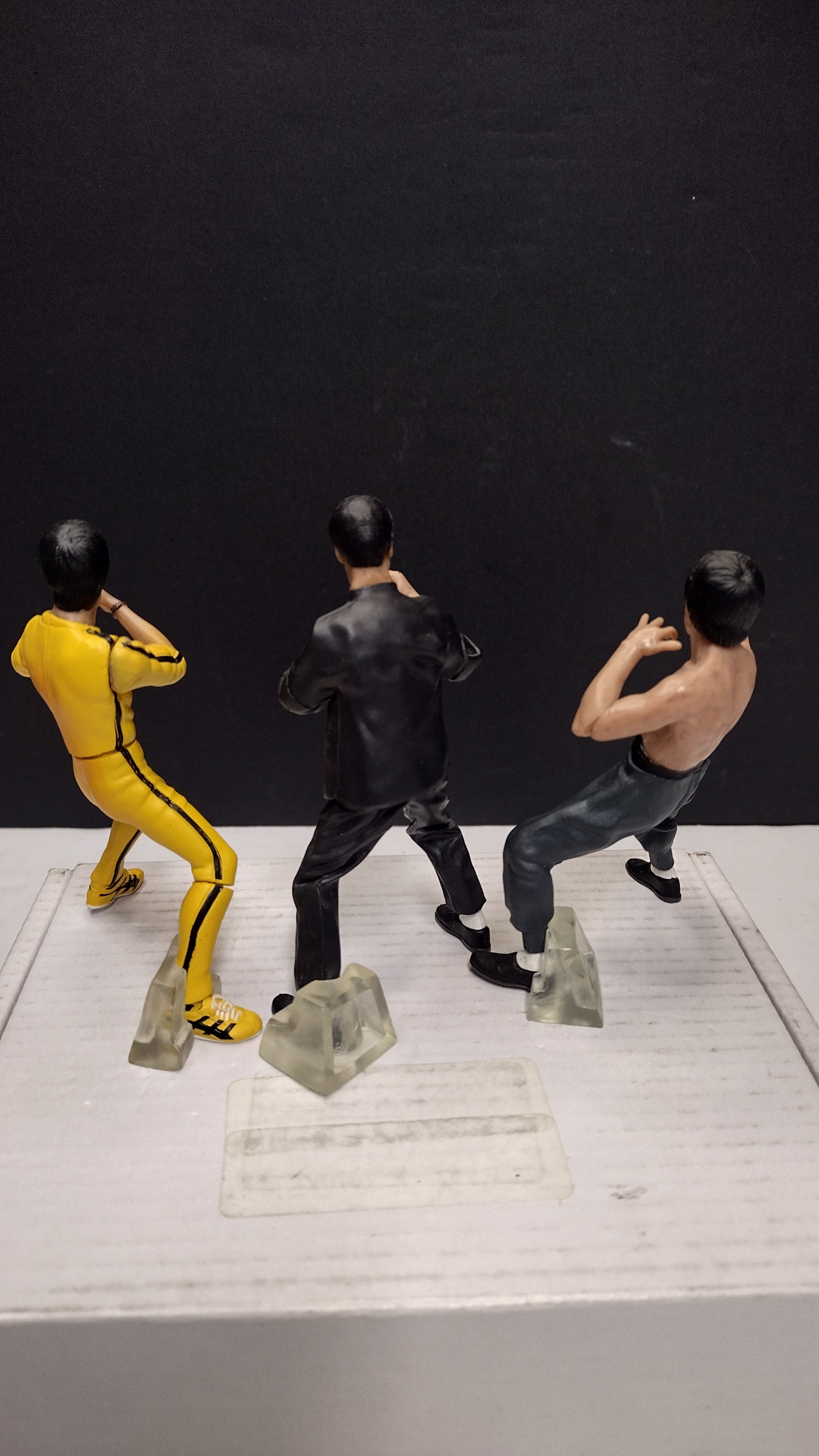 Bandai Kung Fu Masters of Legend Bruce Lee Figure Set of 4 (C. P. Tom / Official License - Loose w/ 1 Box, Missing Flying Kick Stand)