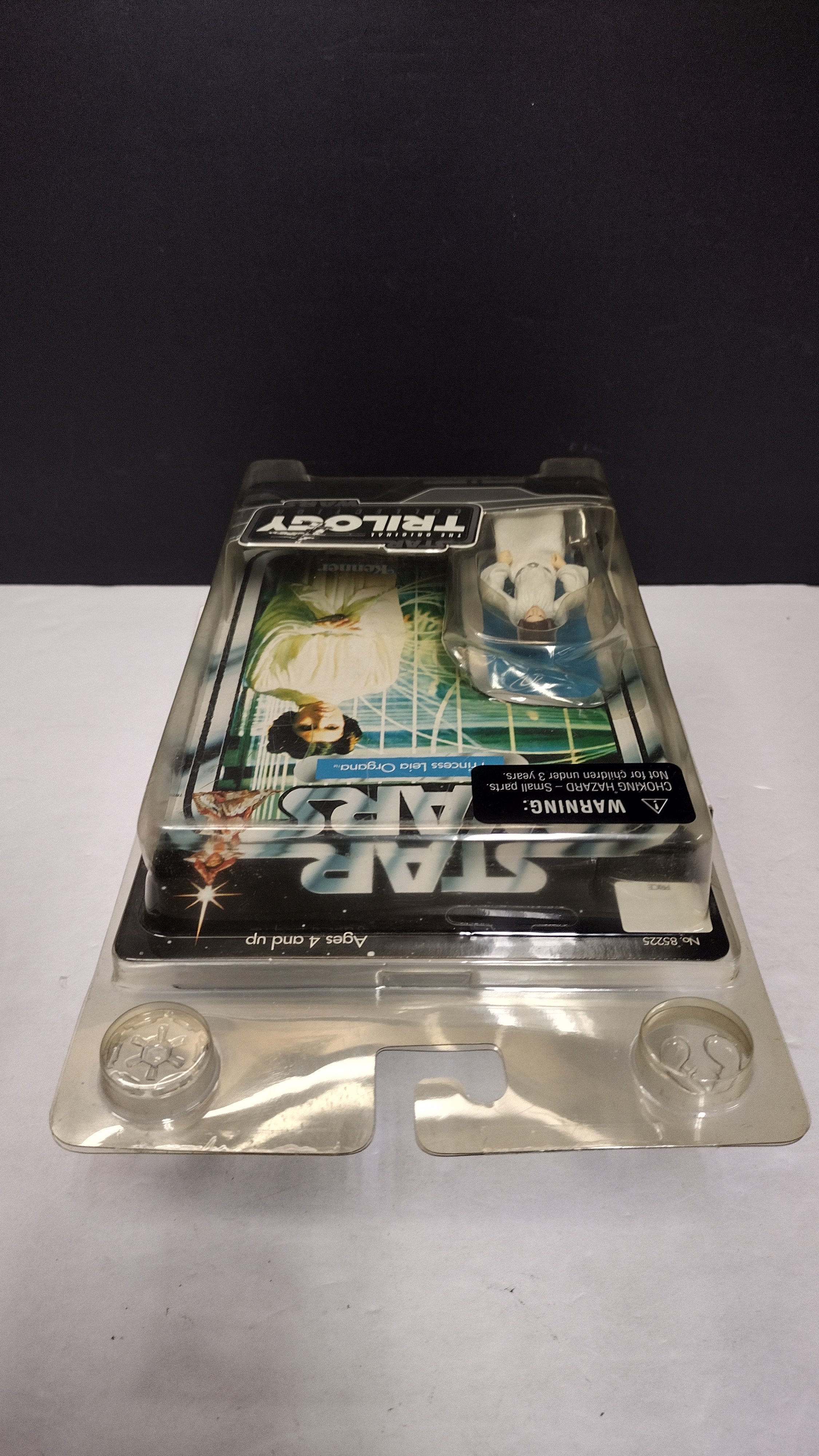 2004 Hasbro Star Wars The Original Trilogy Collection Princess Leia NIB (Bubble Damage / Case Wear)