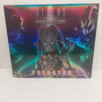 Hot Toys MMS53 Aliens Vs. Predator Requiem Predator