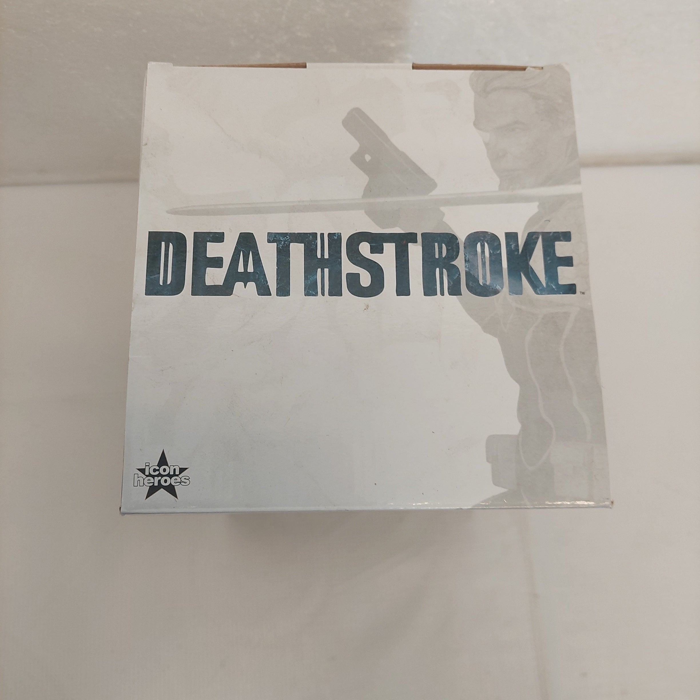 Icon Heroes Deathstroke Rebirth Collectible Statue