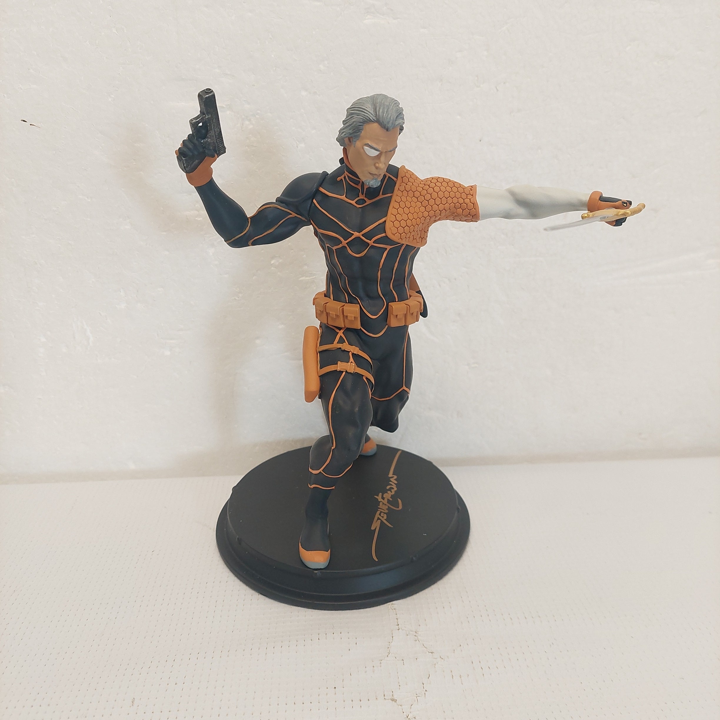 Icon Heroes Deathstroke Rebirth Collectible Statue